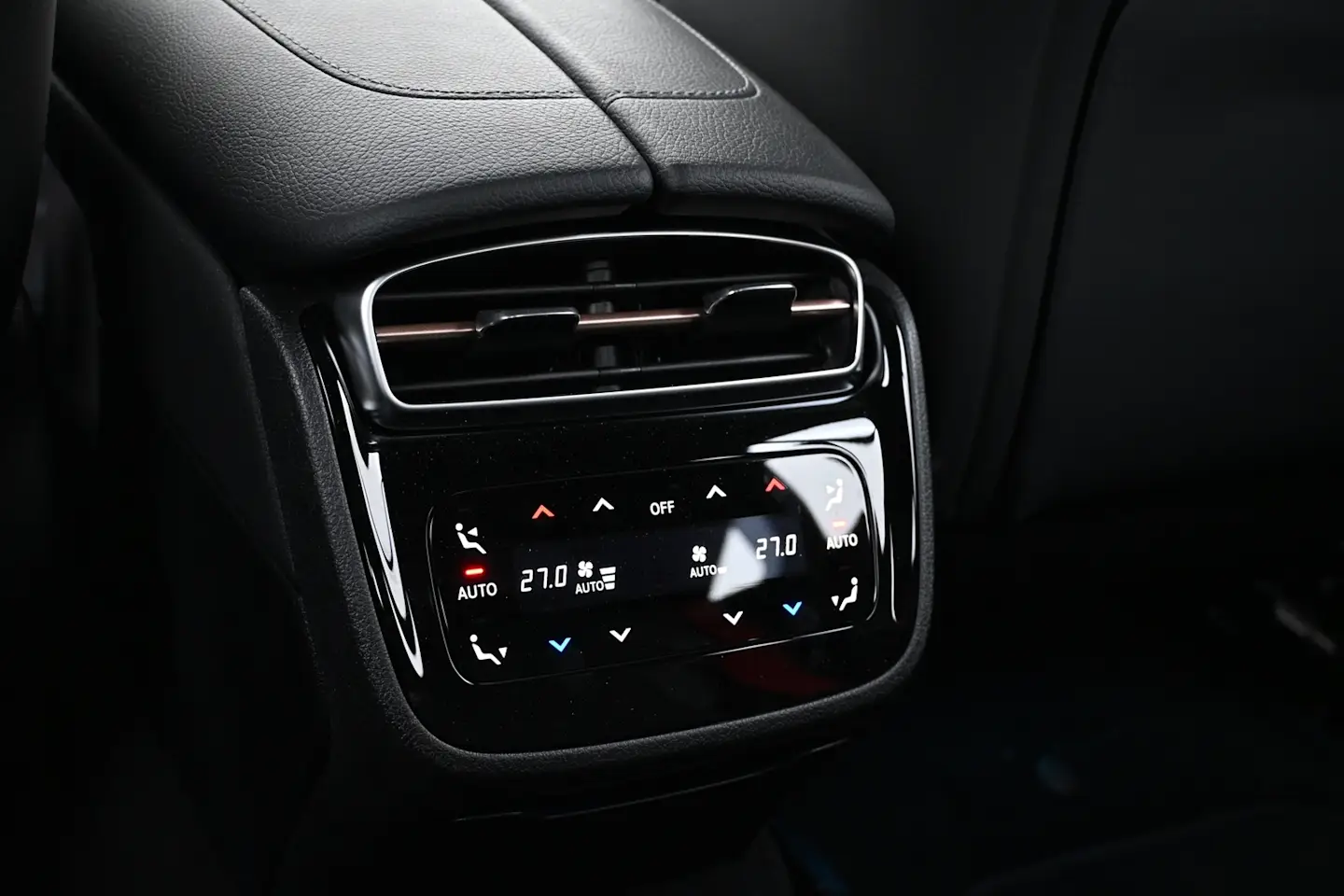 Car Image - 7tN7AoOpuQoHCrWbvqMLU7