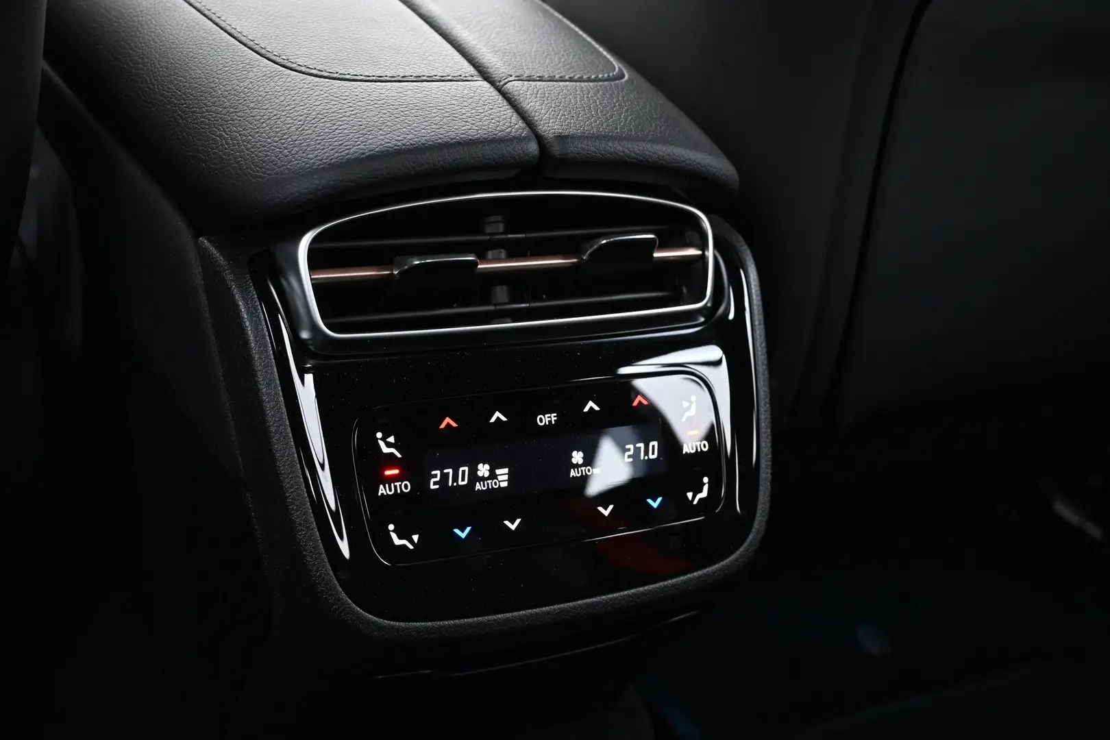 Car Image - 7tN7AoOpuQoHCrWbvqMLU7
