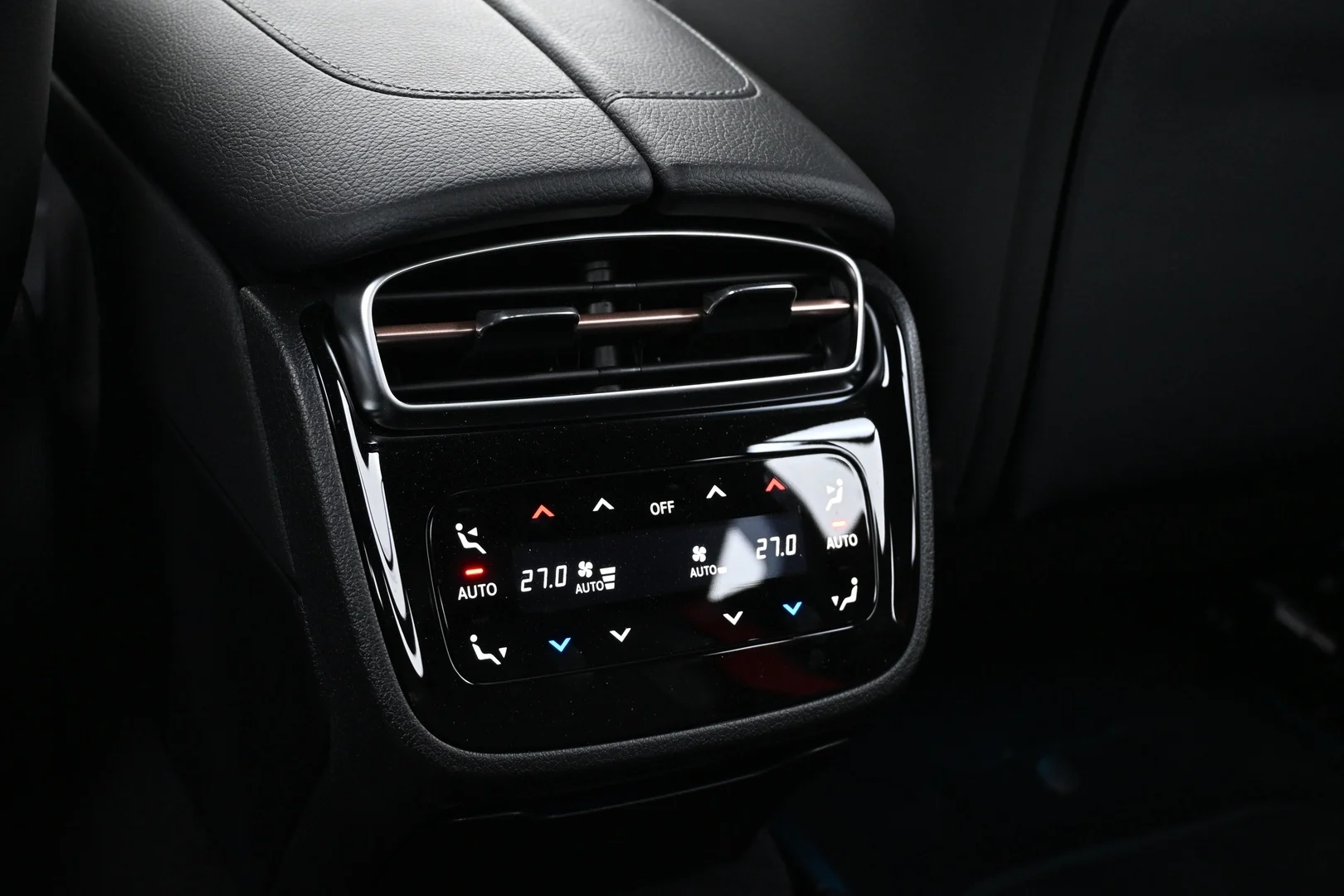 Car Image - 7tN7AoOpuQoHCrWbvqMLU7