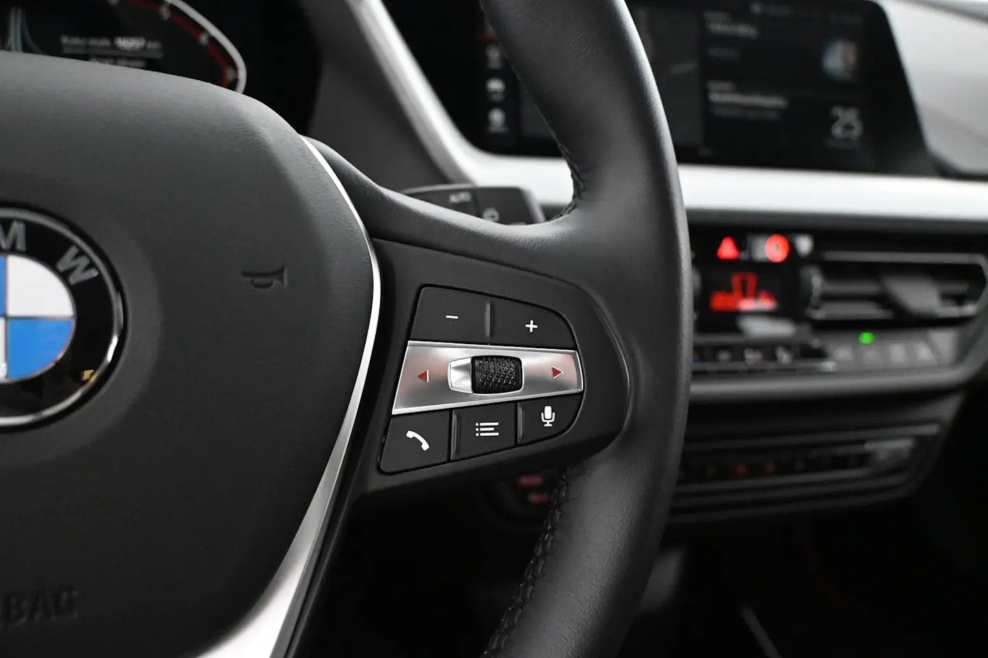 Car Image - 6wVluhMxAzH7jCWJsmZ7wN