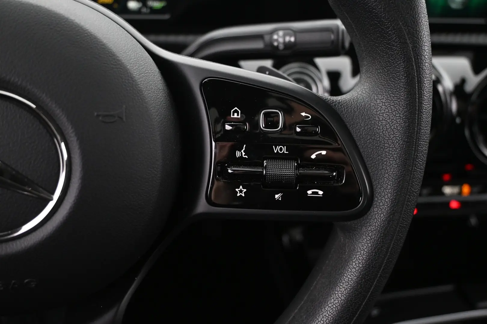 Car Image - 3bYnLbh1nCErvOxznMZzsm