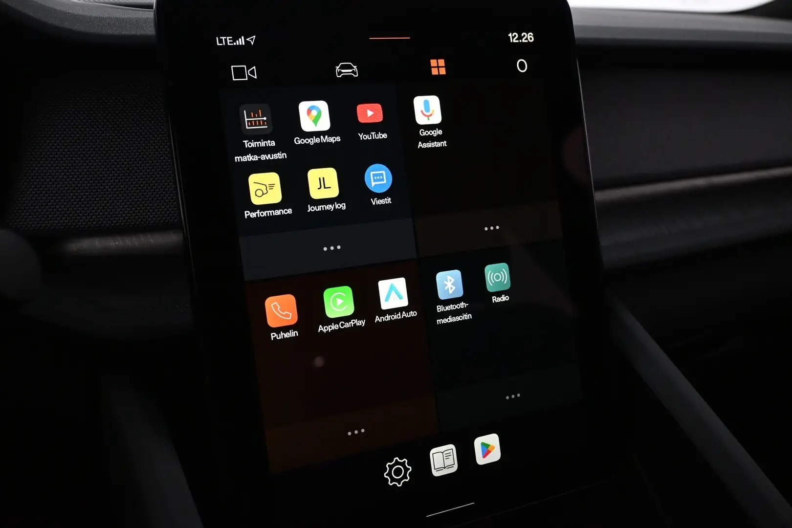Car Image - 2z3IqYHwVySljFR8D37YjR