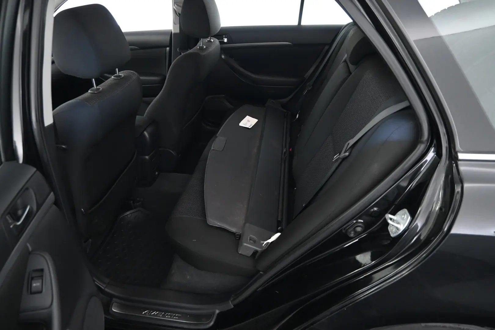 Car Image - 7GxoNuUNDPteTo8v9NU3df