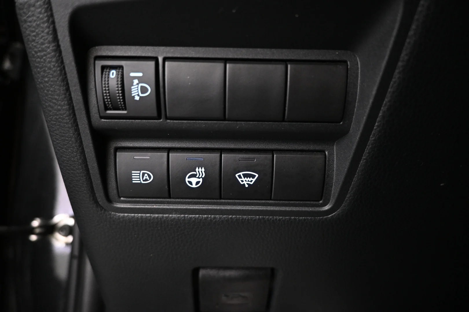 Car Image - 235K66luev6yEHsB1lfFwJ