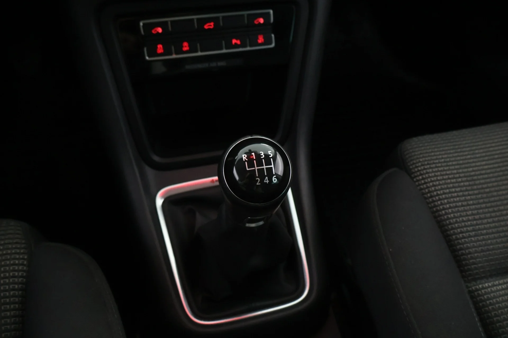 Car Image - q7E2zPZMD7lno2XxLv51q