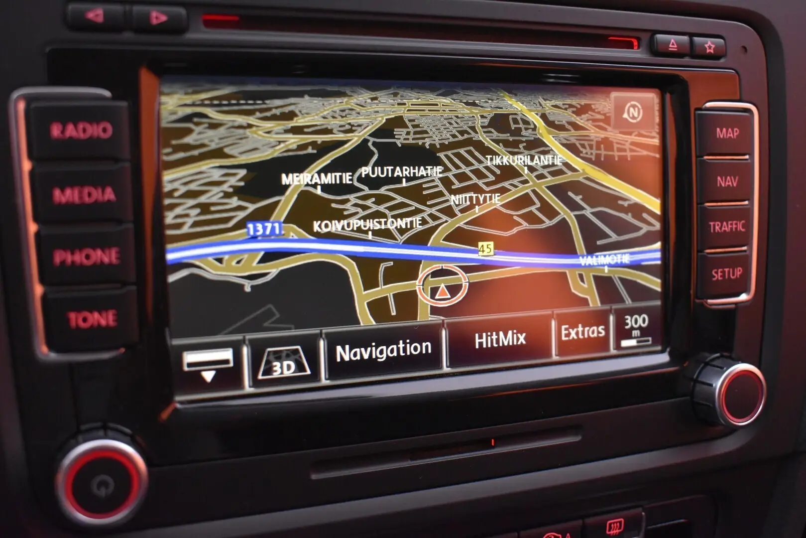Car Image - 1RHrr6IdQq6AT0oHzhn2os