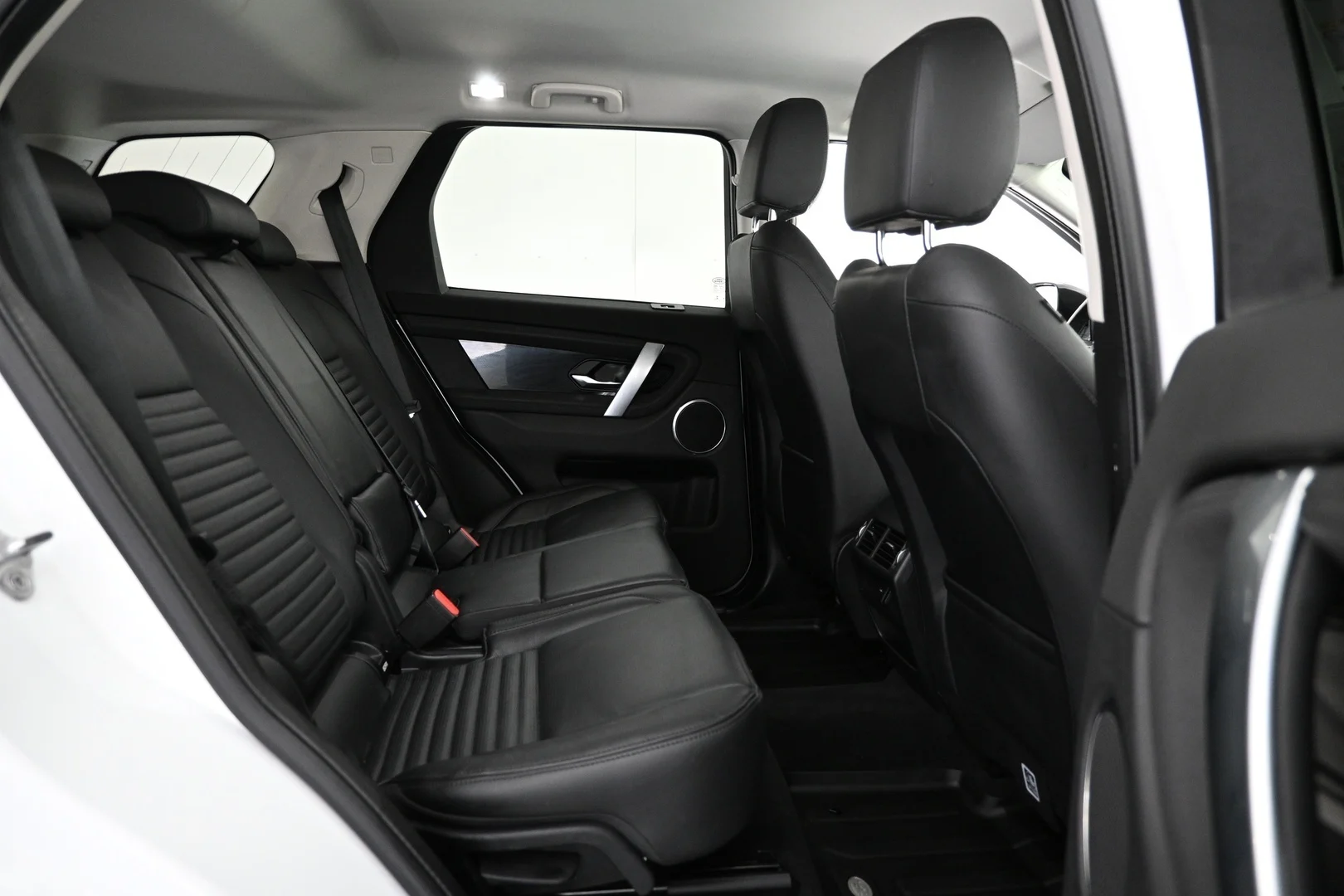 Car Image - 23uYb7cN3qvvPHAmEZiyLR