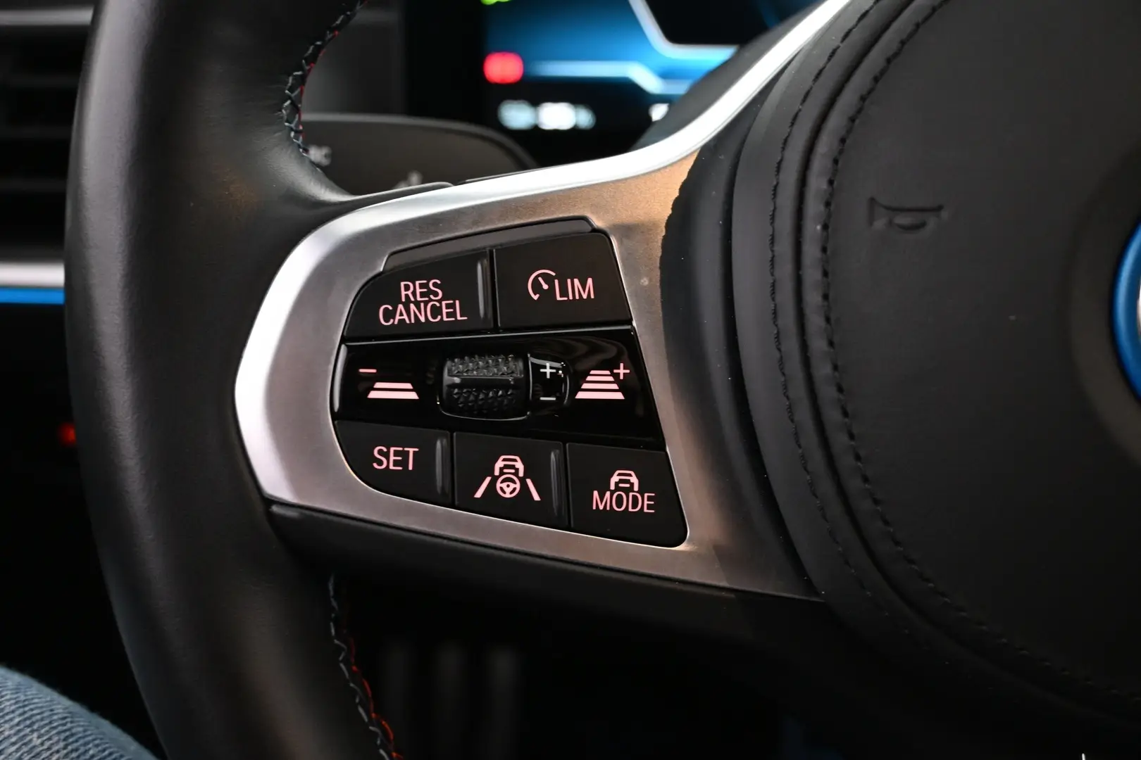 Car Image - 61eHxuPP1l01QM7WCz0fjB