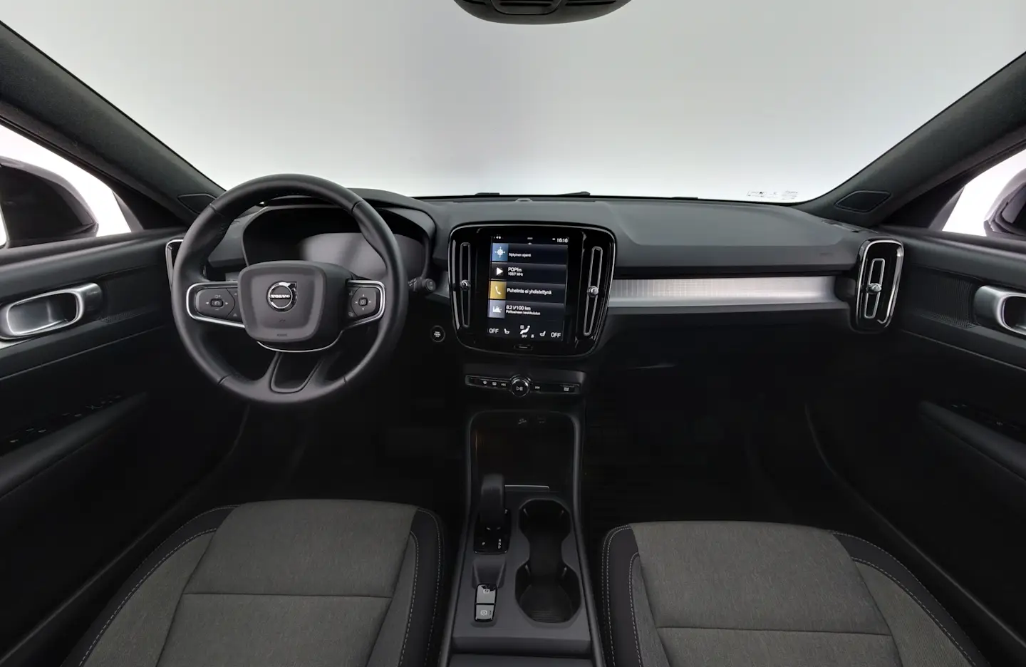 Car Image - 5YCv7FjDnjiBcrq1b8e15k