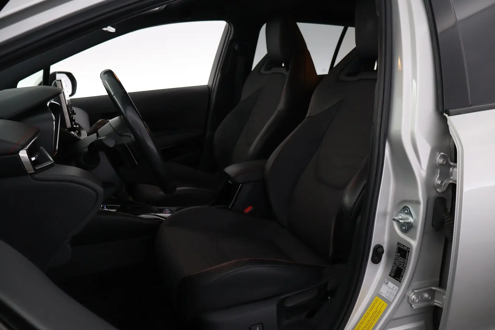 Car Image - 3qhy3S5HtXgDUJfvUgL5z3