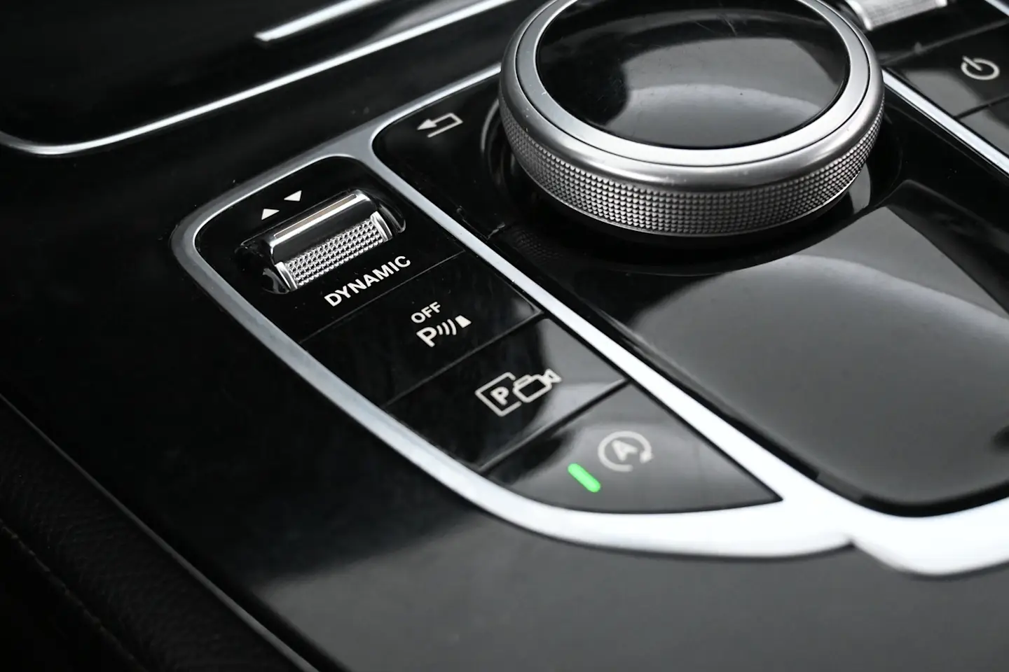 Car Image - 3ByqpgQjtgZnTSbmG1Nrjb