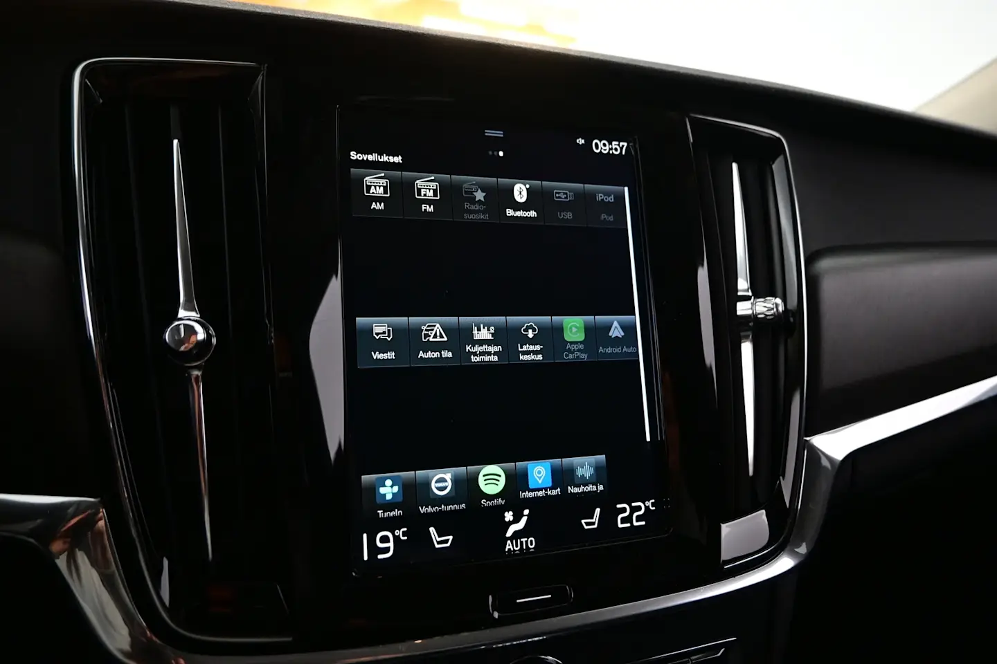 Car Image - 6pQvnfFu6WrcMJbExXa38e