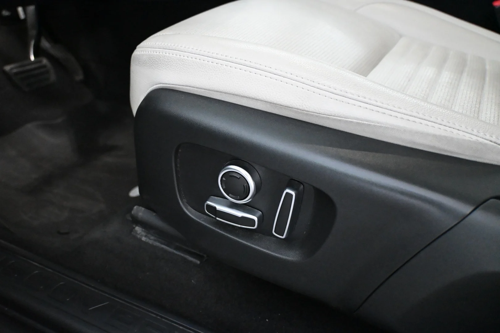 Car Image - 2871pjU95vvHovZ0lwRwBh