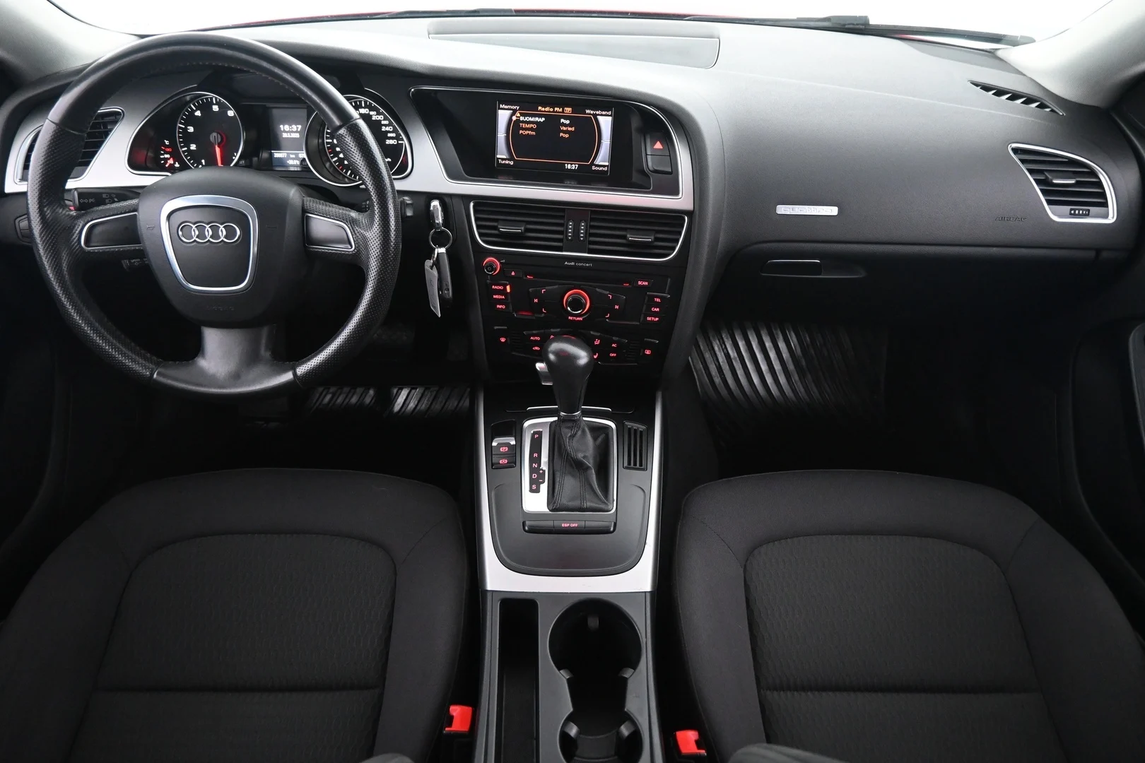 Car Image - M4yCCoeY7aYRZGJ61l1eP