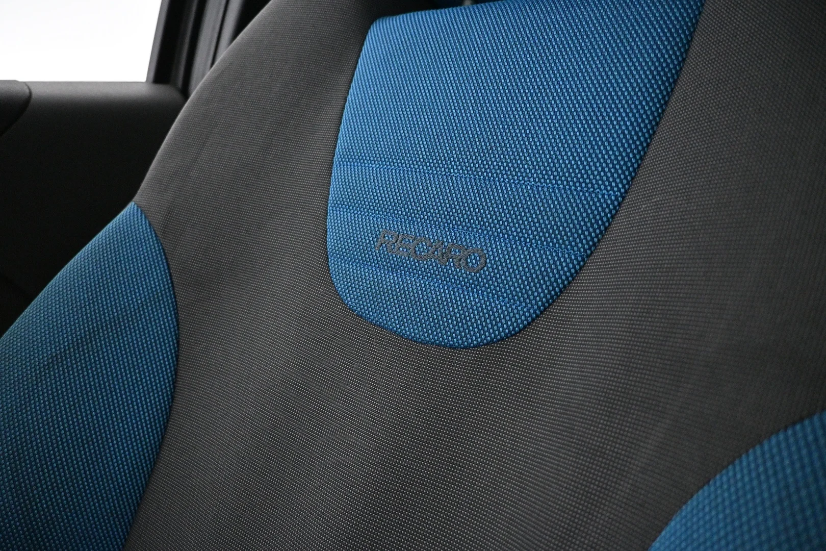 Car Image - 3H6ZQqAL7E9rEQfzlQnj2c