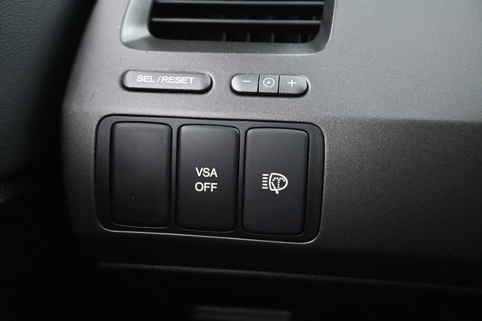 Car Image - 6K02kwqSLDs8t3jGOovnOa