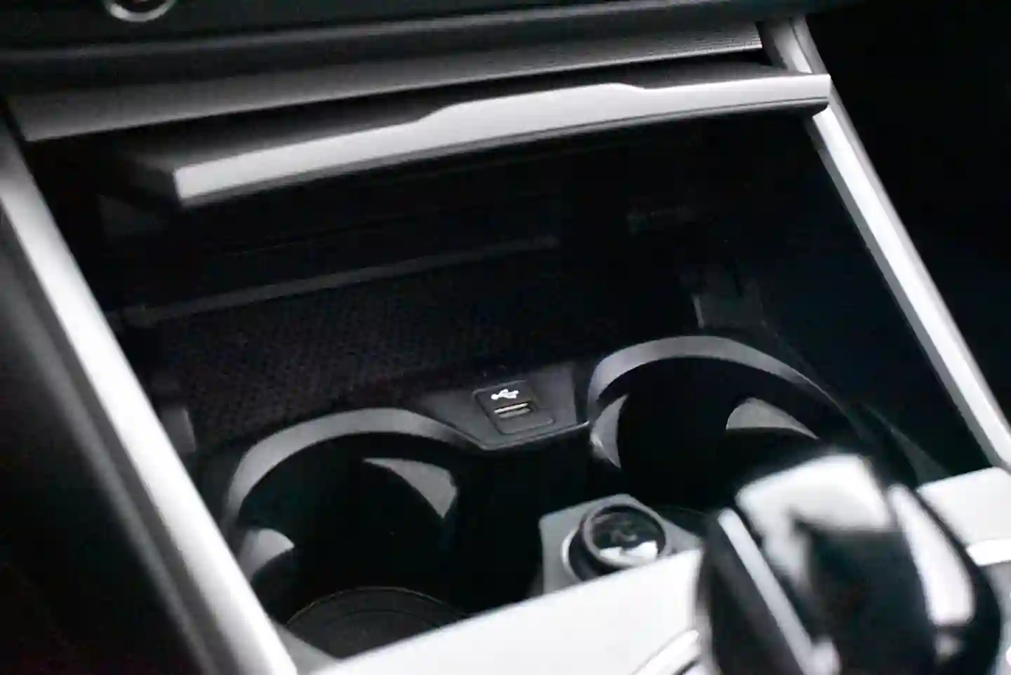 Car Image - 7JxRq7bjGs6APrnf34FZD9
