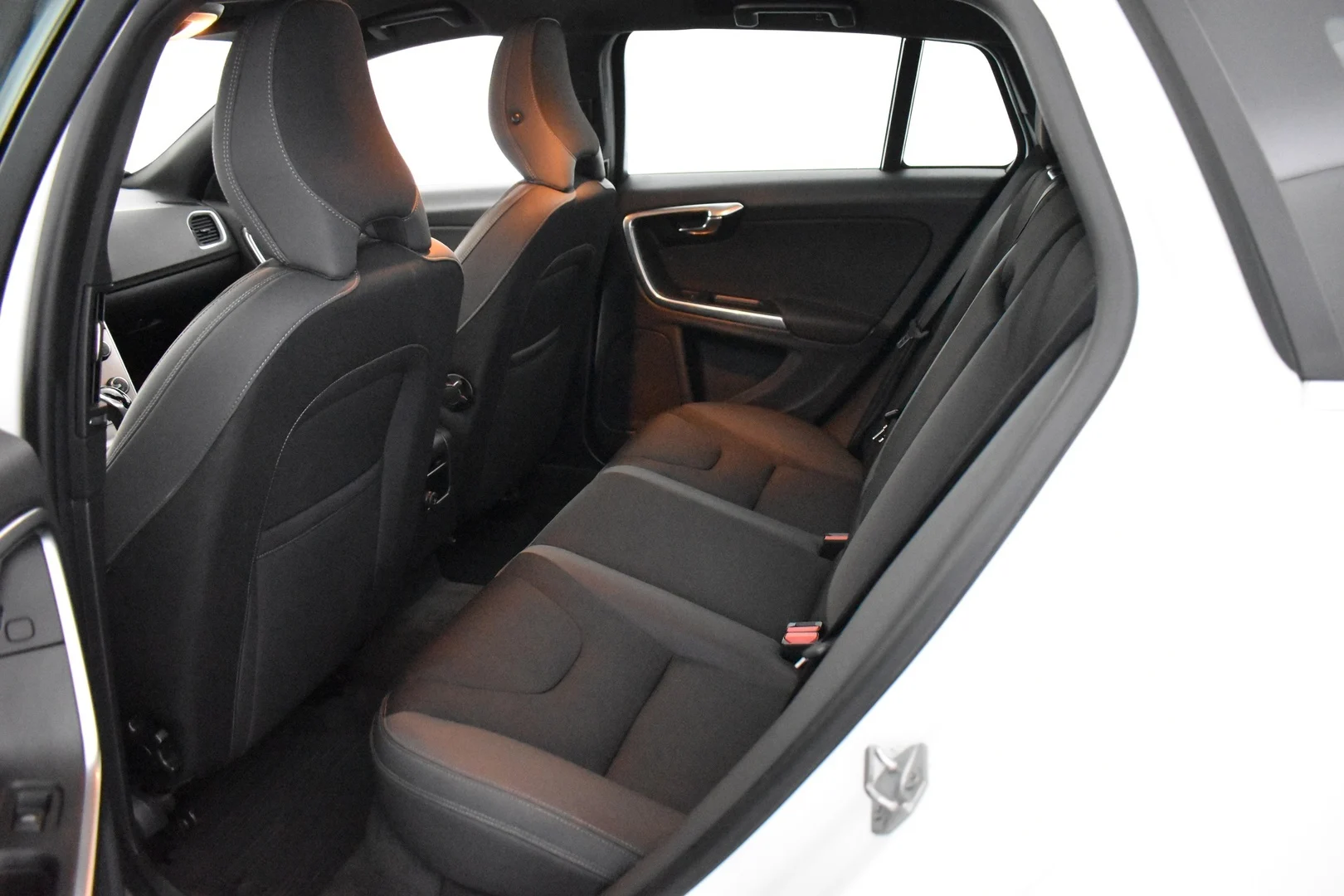 Car Image - 7E3KGmOZHu9ZFIgdbyWmsW