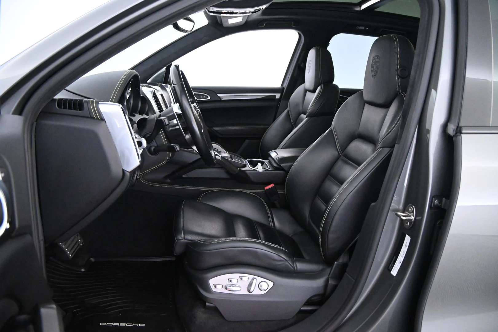 Car Image - 2JgLqTEthR90tVLp8p5Q1T