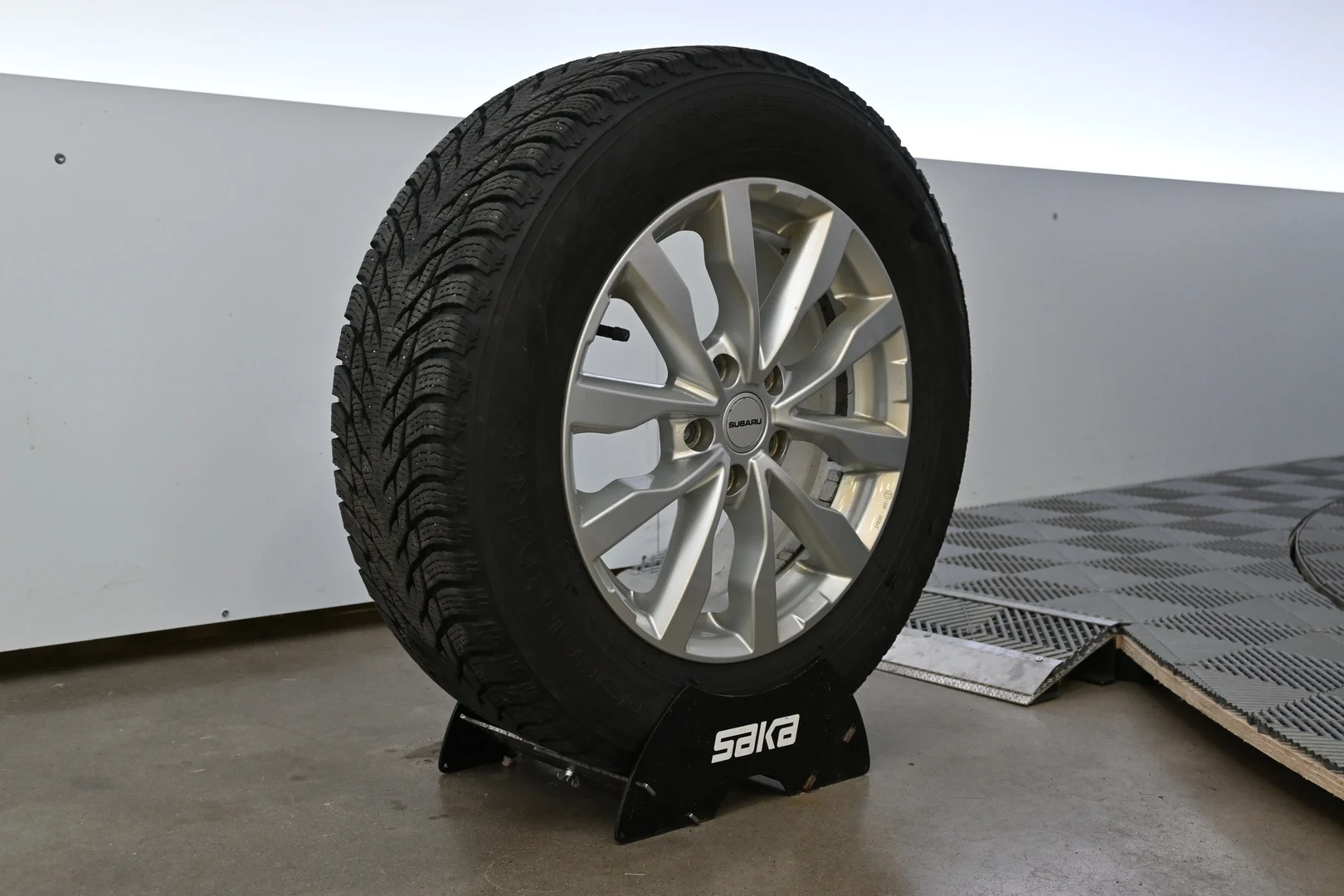 Car Image - 36w4aDbhy2tTFiiRfqe2WV