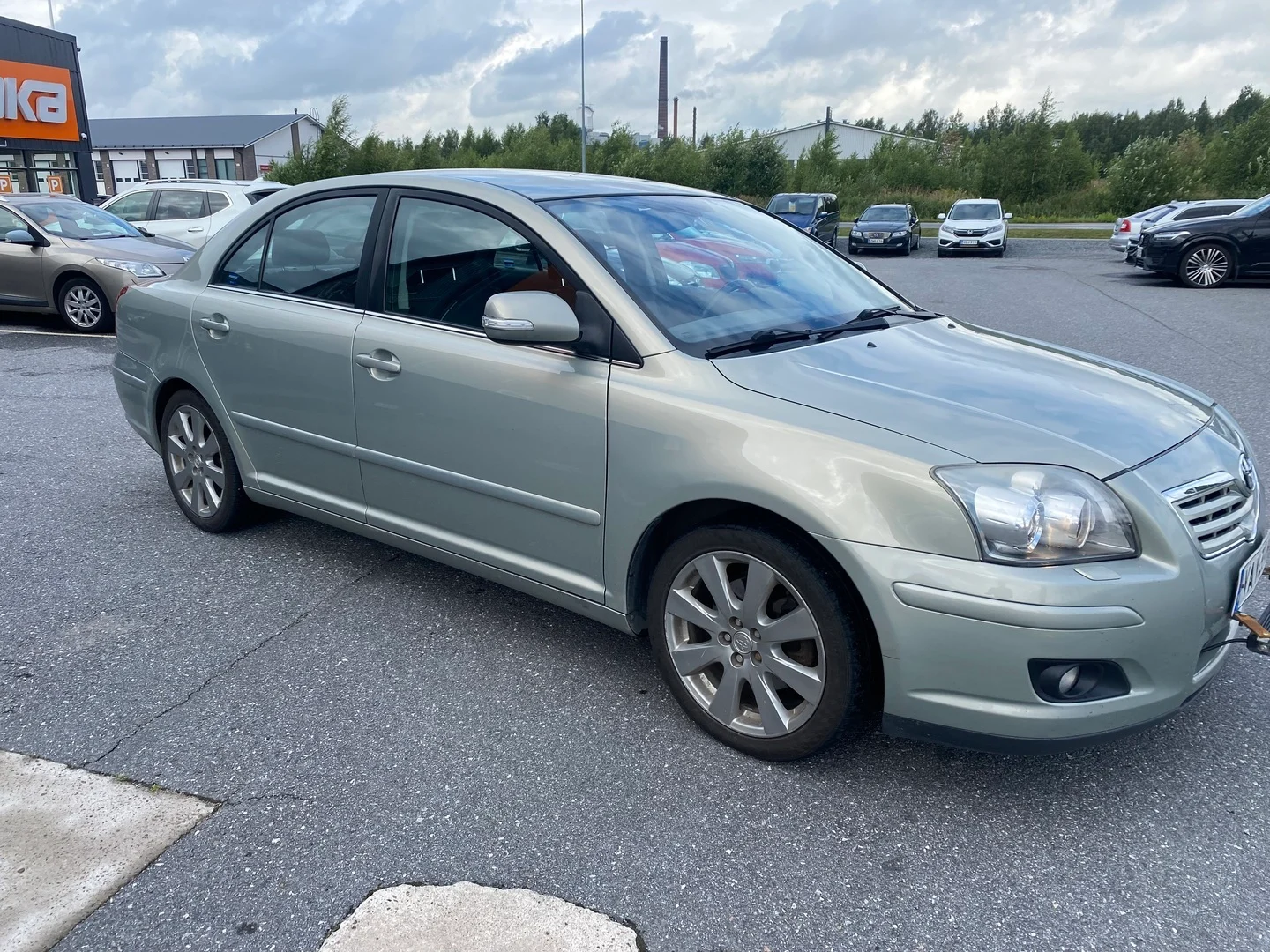 Car Image - 2n0LMHocdfX3ZYwlc3wmBU