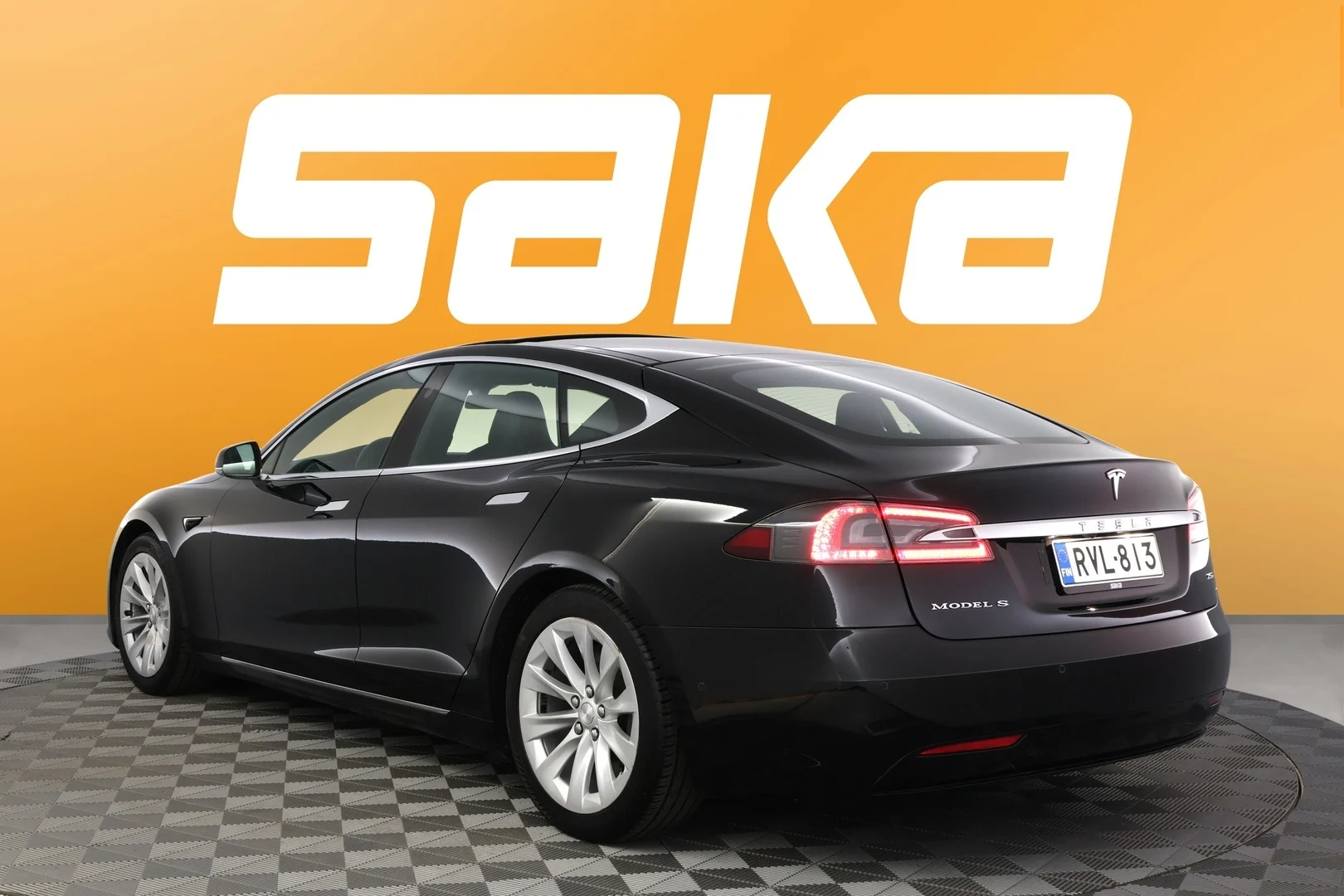 Car Image - 12vMNPaKT7uRSKqpDzD4jy