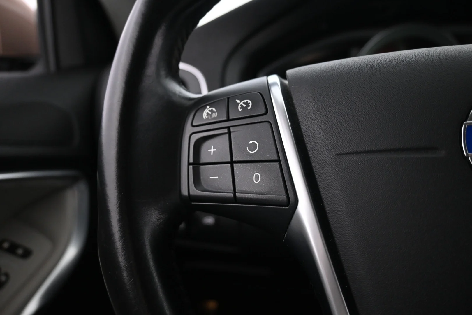 Car Image - 5dFW23nbyJkjny5bsHICjA