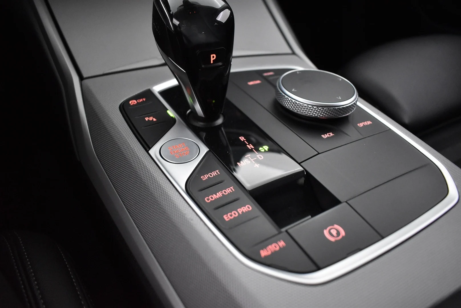 Car Image - 54iaLs3DrTWB7erqXNEx4D