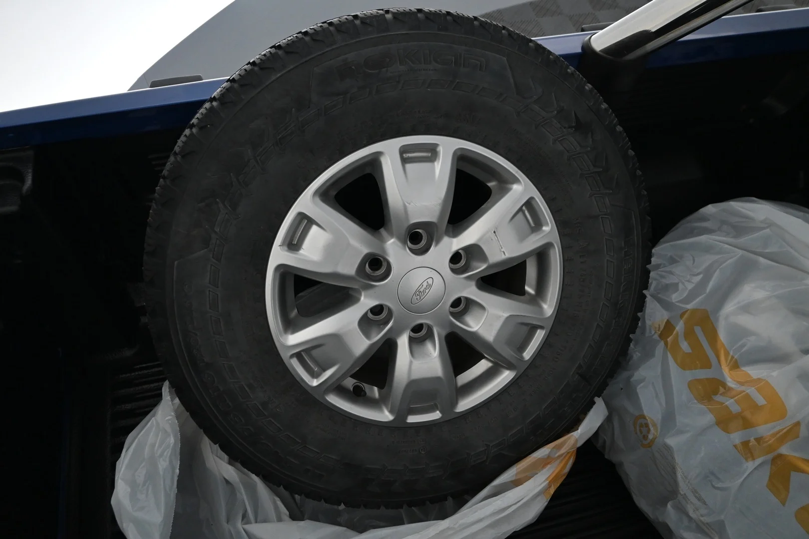 Car Image - 3r7knY7fdVWL7wi7OEY1dE