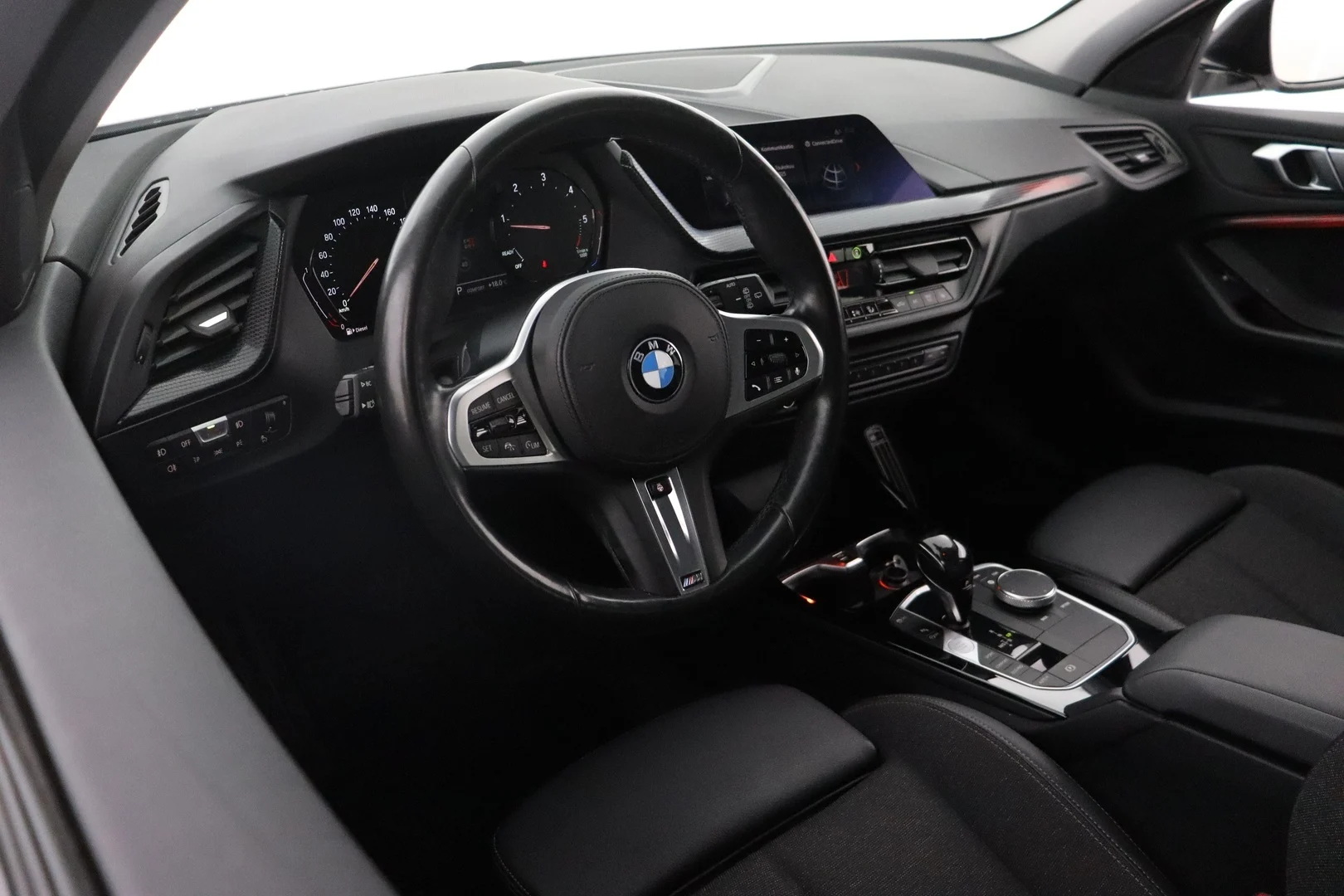 Car Image - 3NFLyRLOvOHHZrBj9xKKzH