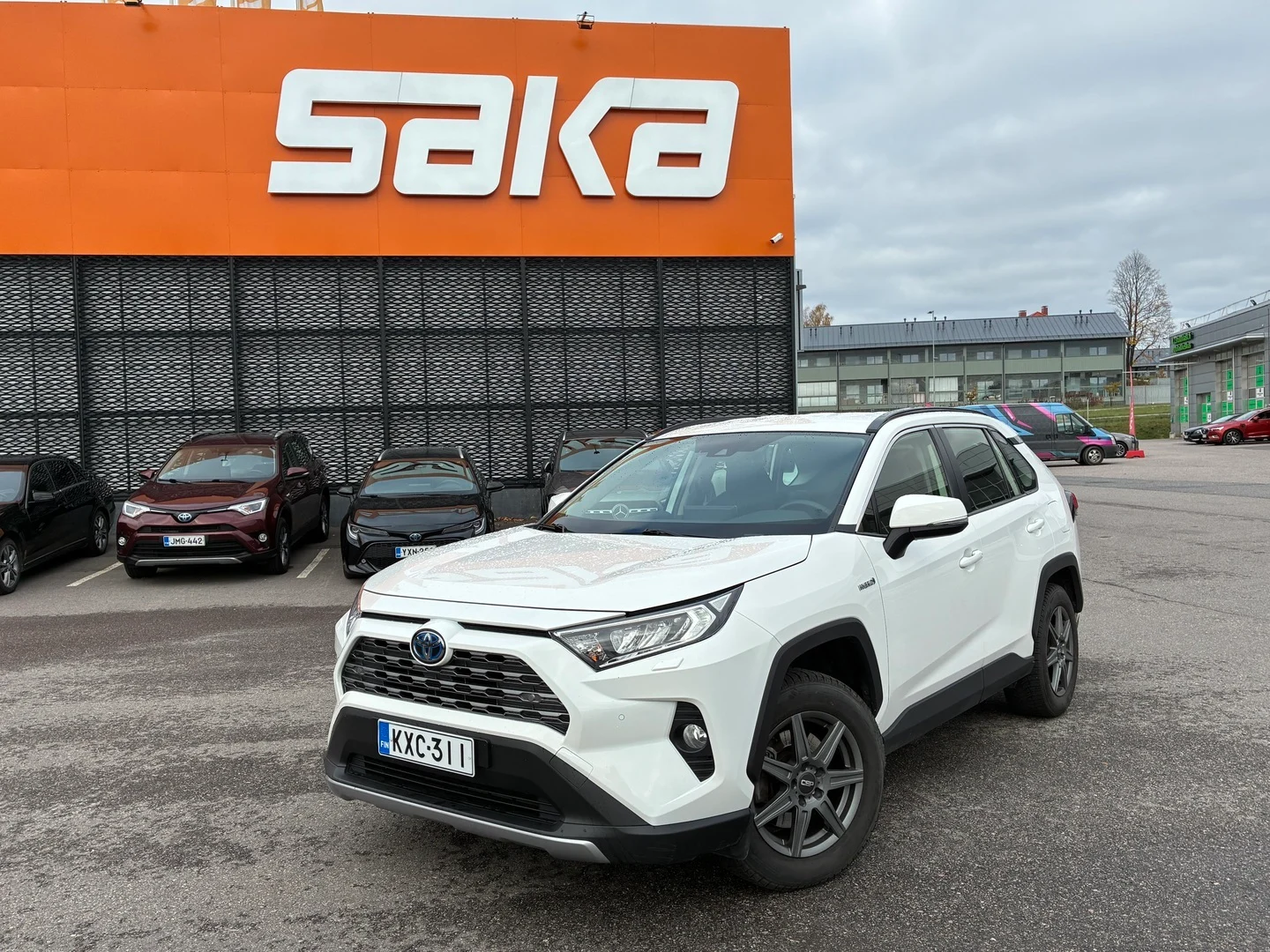 Car Image - 2o0QTlzEWEVx12GieVGT08