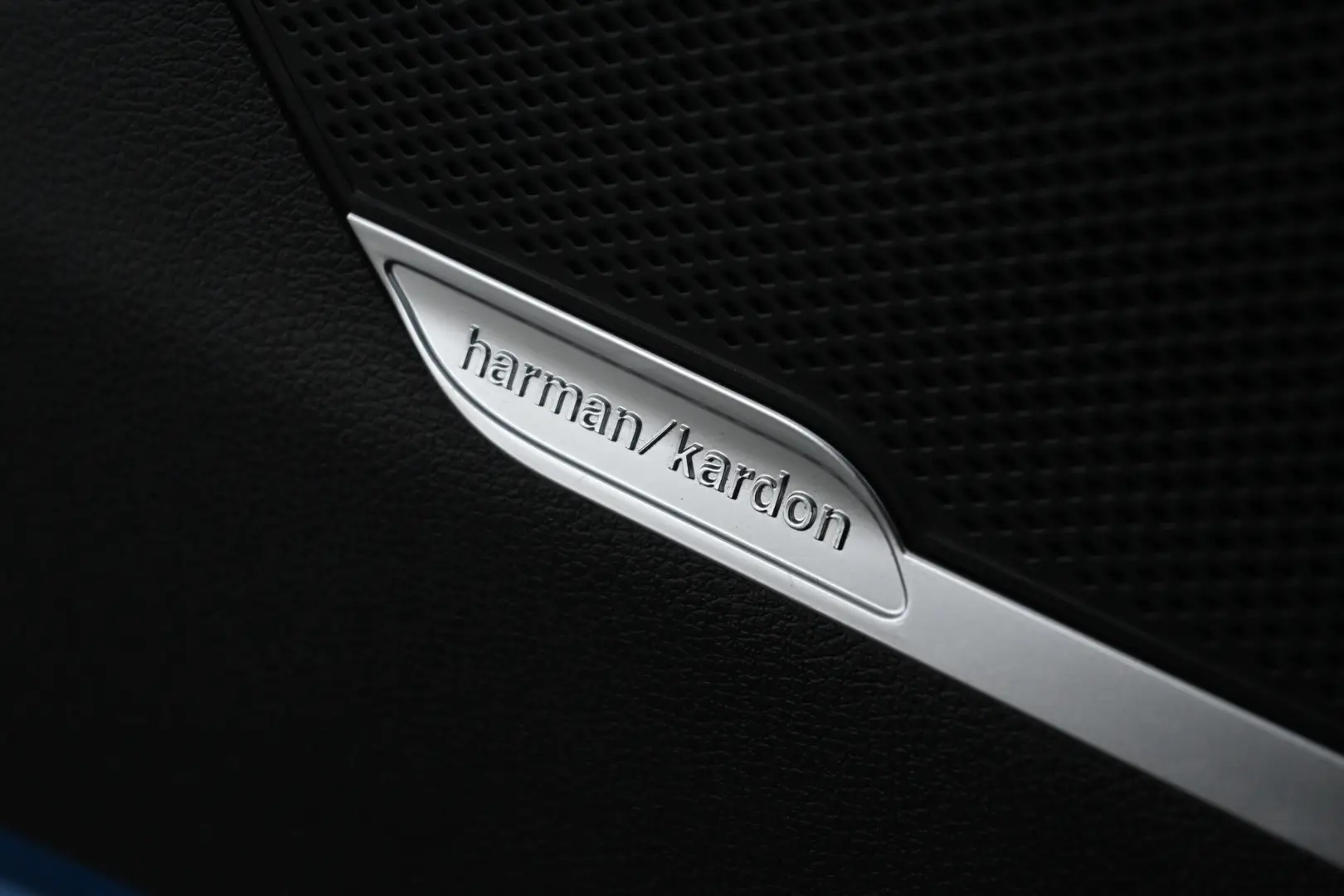 Car Image - 4S5RC6PTPbGFSrmMBFkD7G