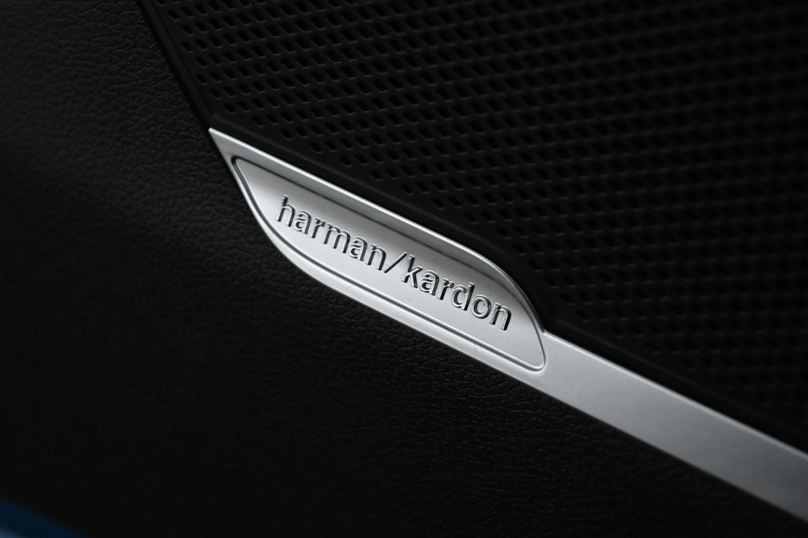 Car Image - 4S5RC6PTPbGFSrmMBFkD7G