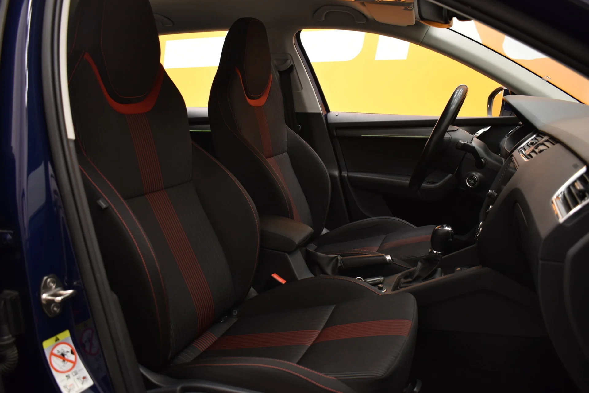 Car Image - 1Rq7IawoLFcmRvsv87PvUB
