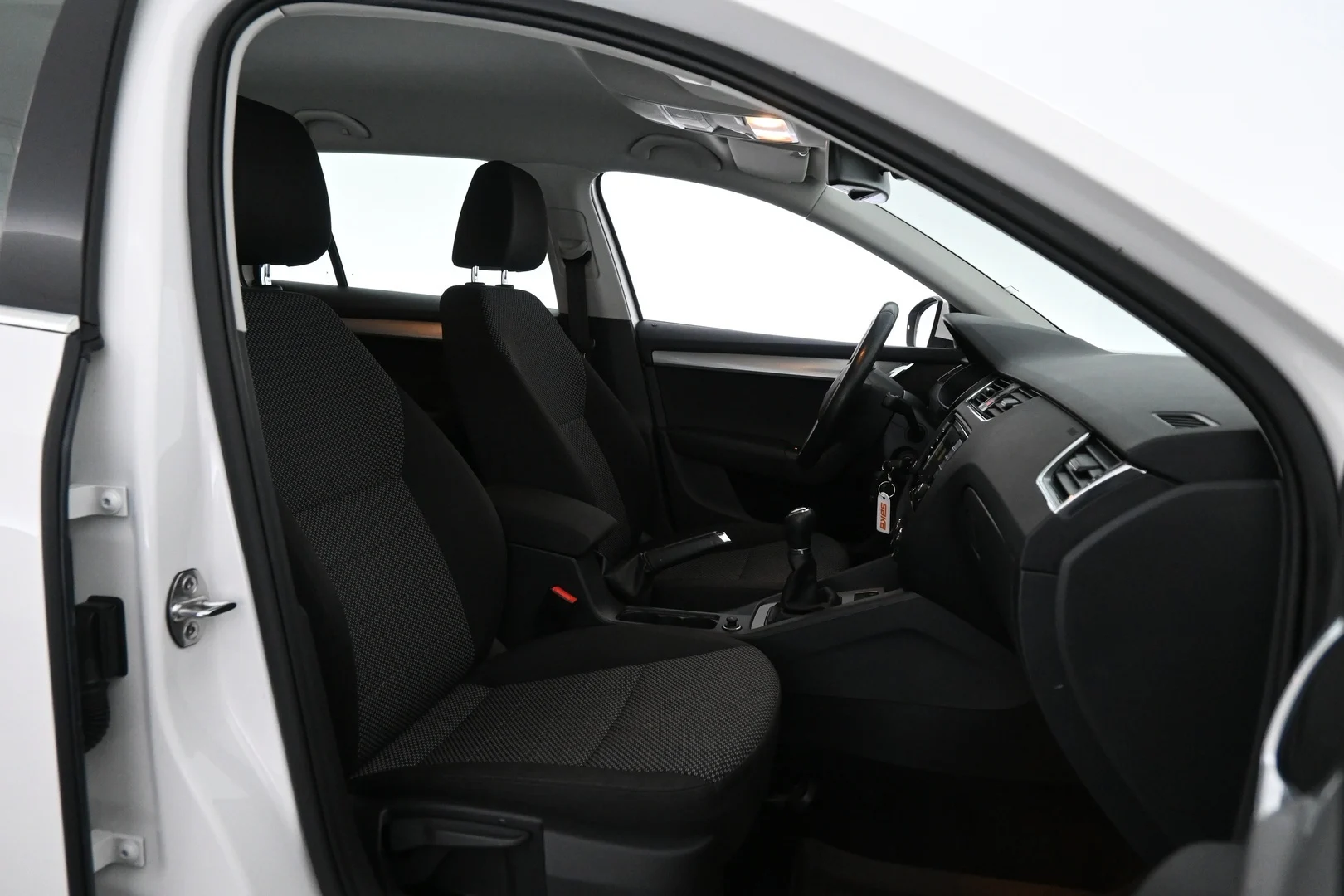 Car Image - 2WzfgOe8NMxHqBpuiVfv8R