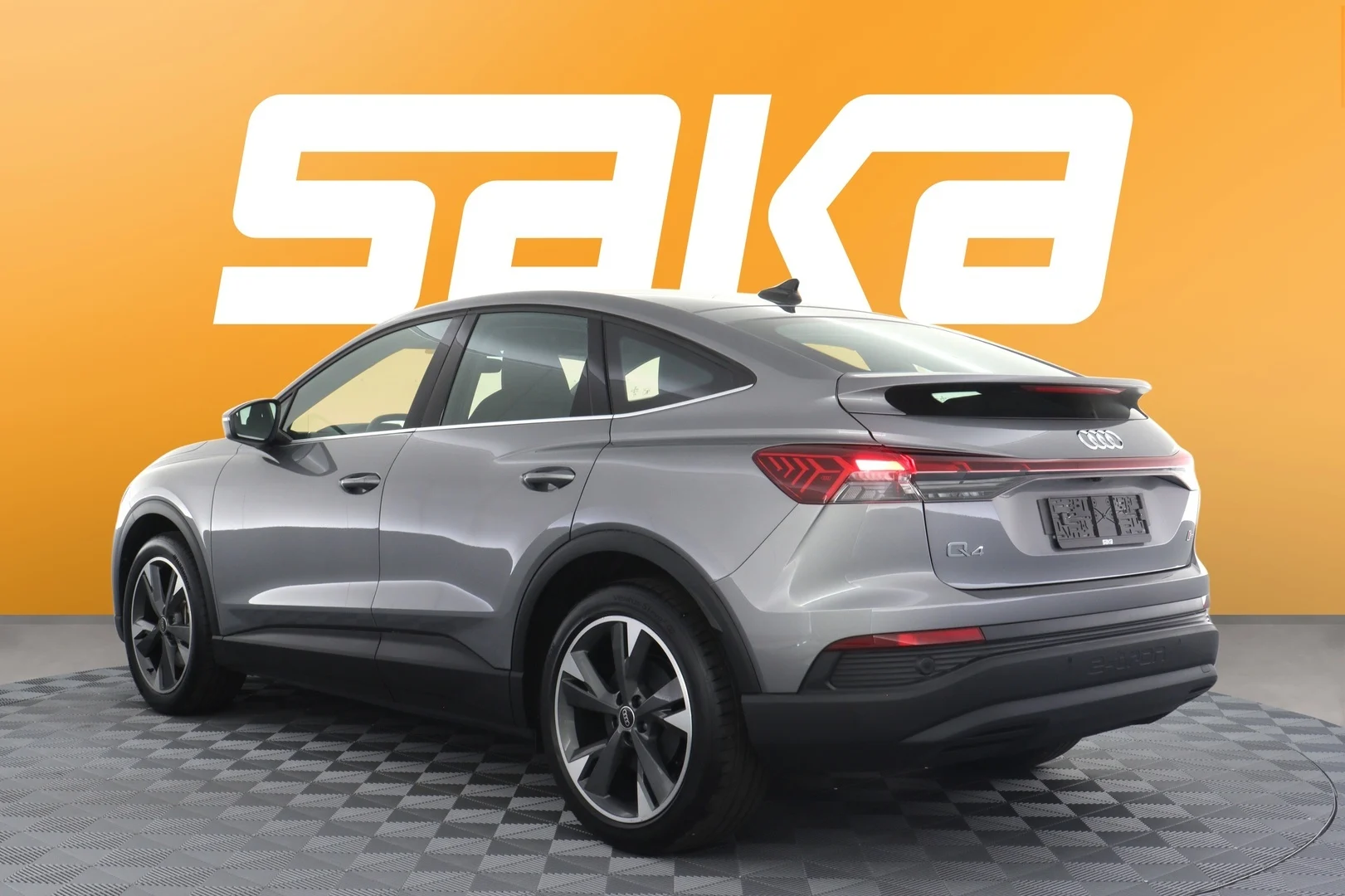 Car Image - 4QG62zv8EKa8RYSSlFLTFl
