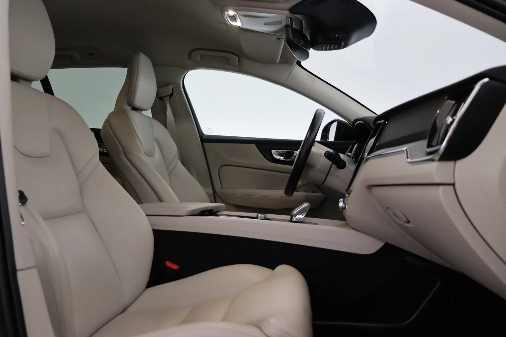 Car Image - 1RB94MmZXMrnZAOmj5n8co