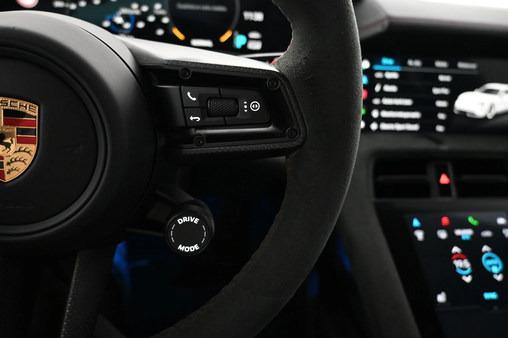 Car Image - 2hB1X8akEnLphRzzqEIpgk