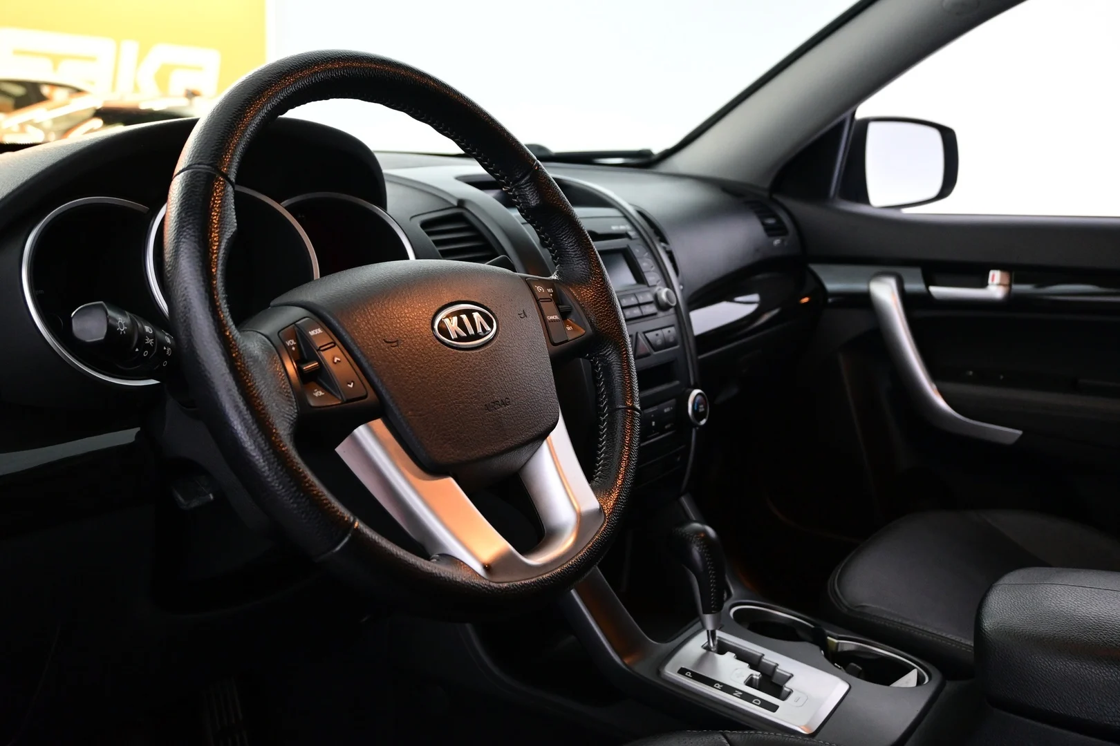 Car Image - 3Z1PAtc8ALh3OSMVBbivsI