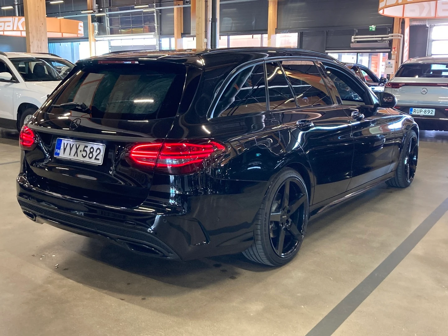 Car Image - 7IiV4pHaRzcurt4kSCSgP2