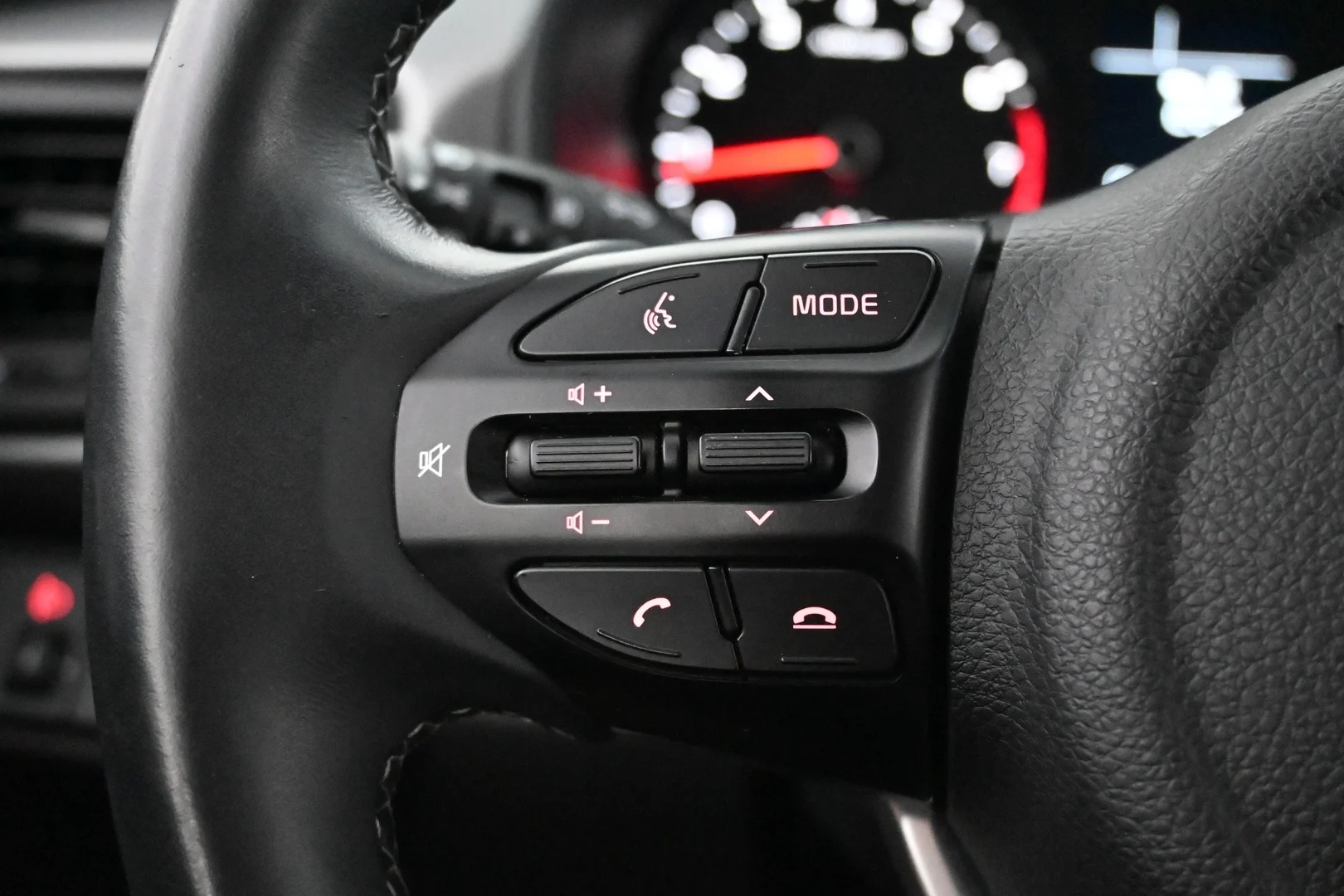 Car Image - 49x0Qn2FvZMzfIWeFQ2OZ4