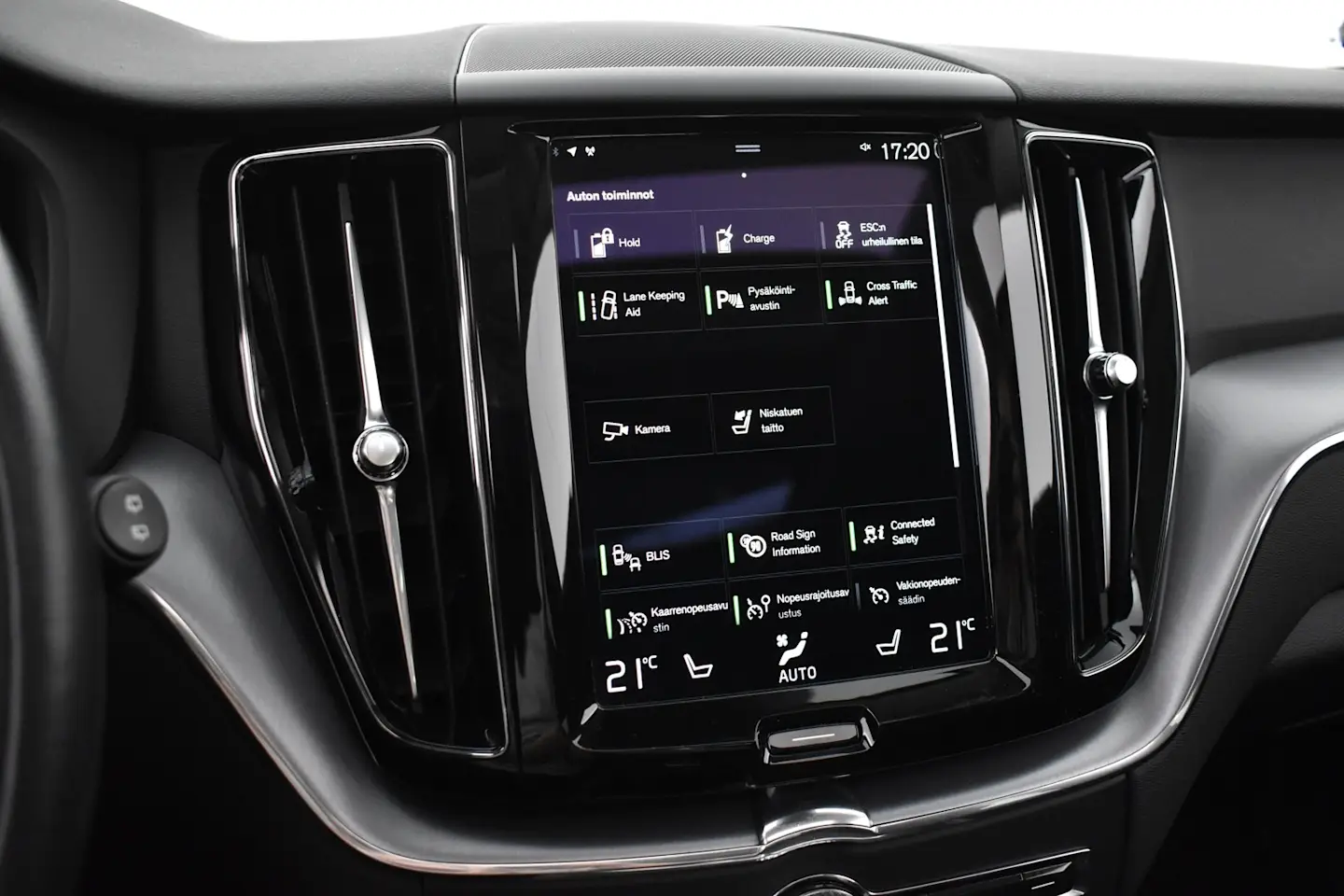 Car Image - 3P1RCyyC8KUG34oB8MzfAJ