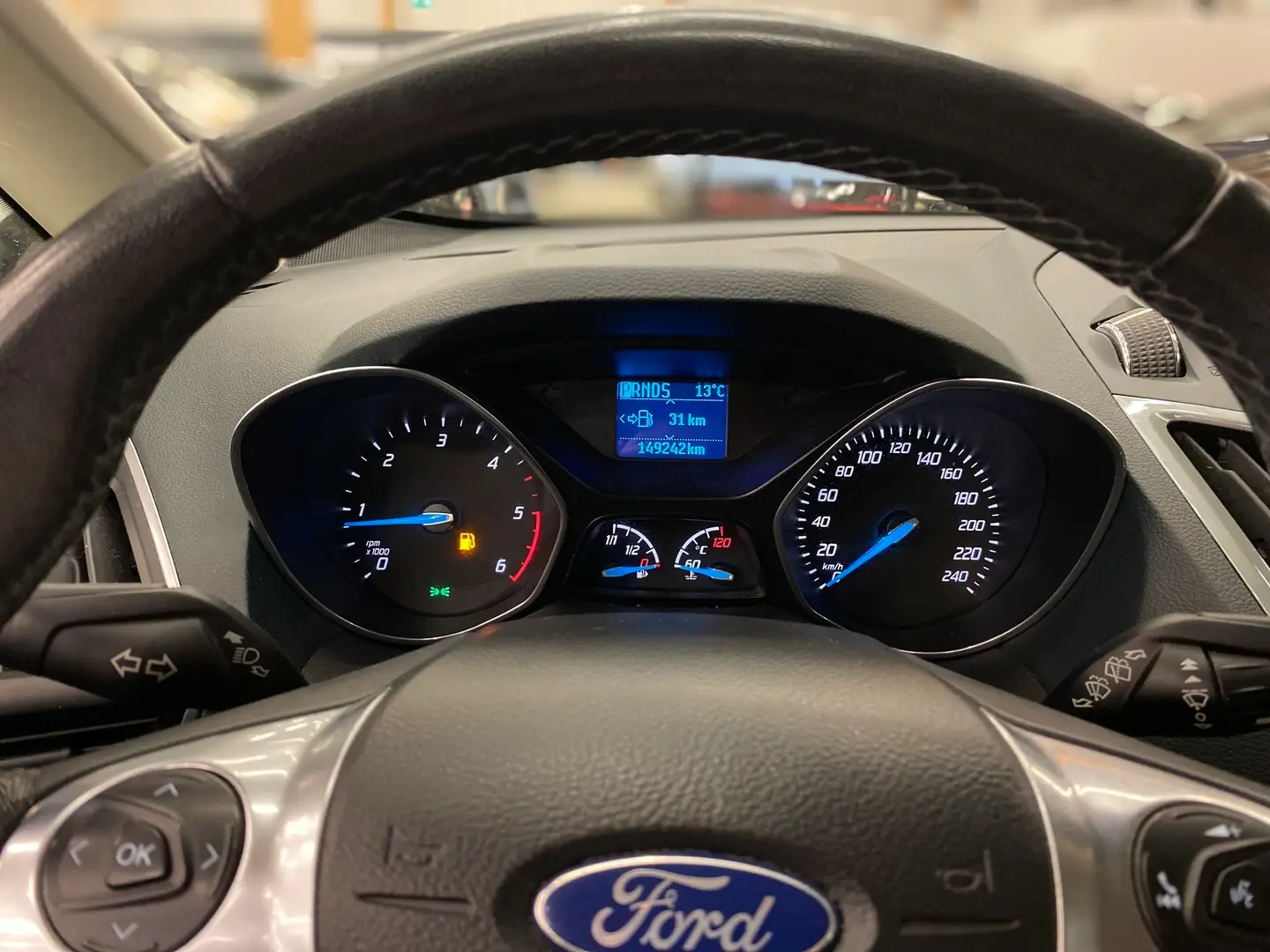 Car Image - 1YPF87xxJ1uHQbJpgtWgm2
