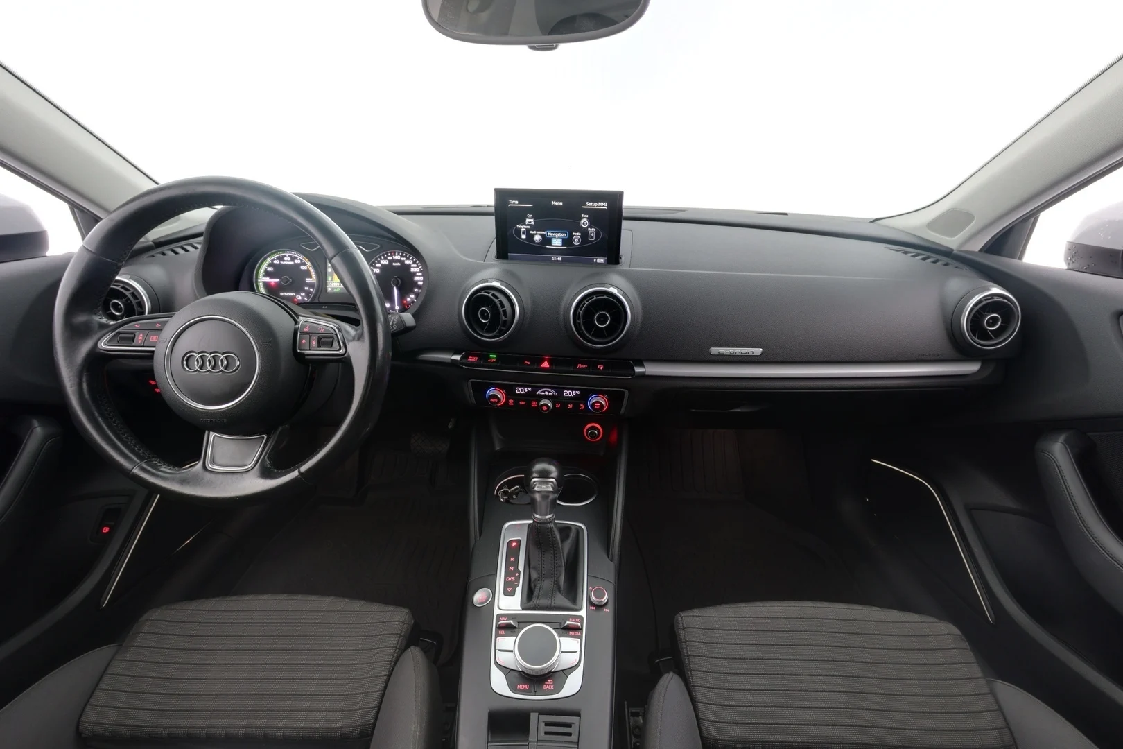 Car Image - 4vKMEcJjngUPCVDwuQT2si