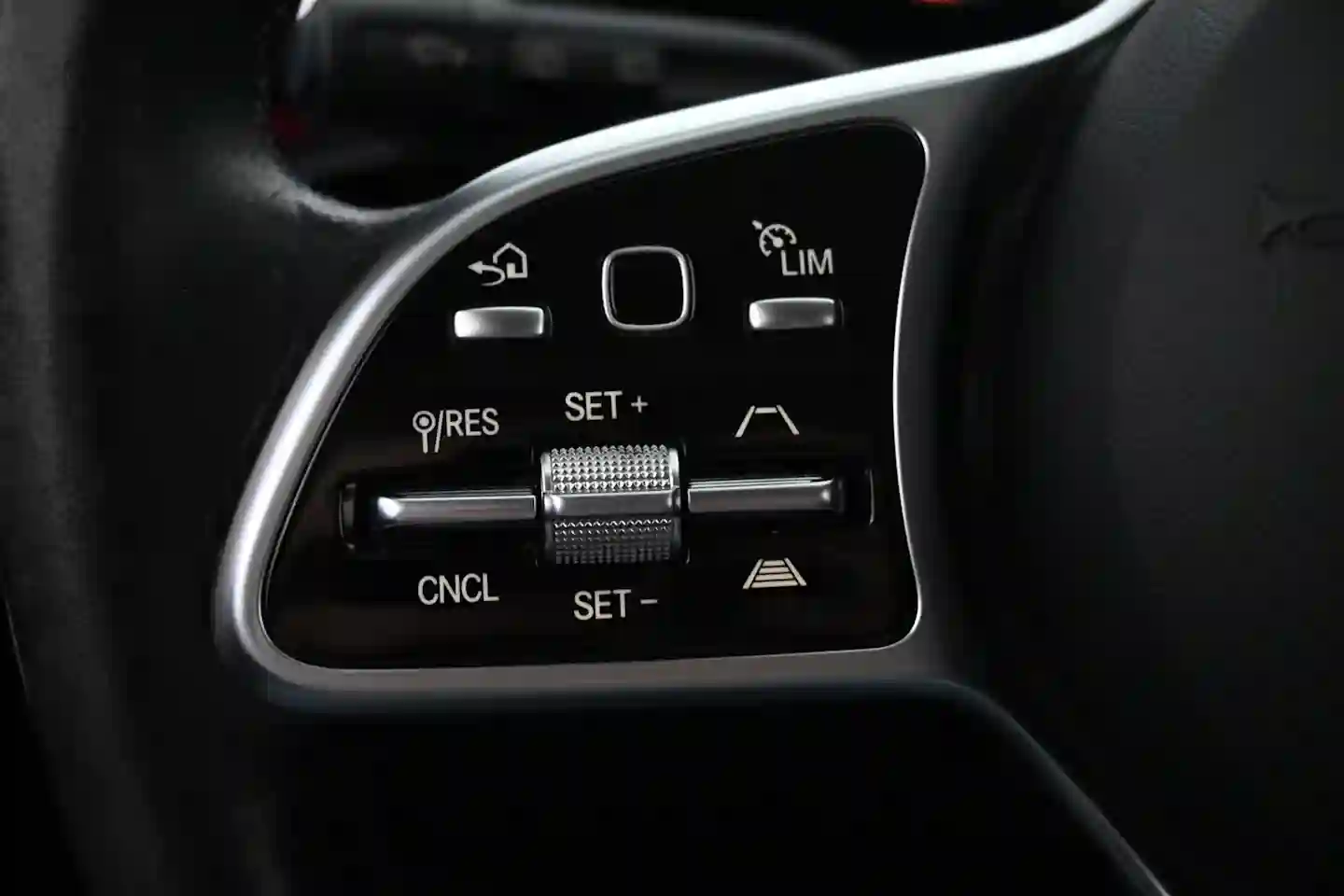 Car Image - 2GoZnysN3v2VwetC1suuLW
