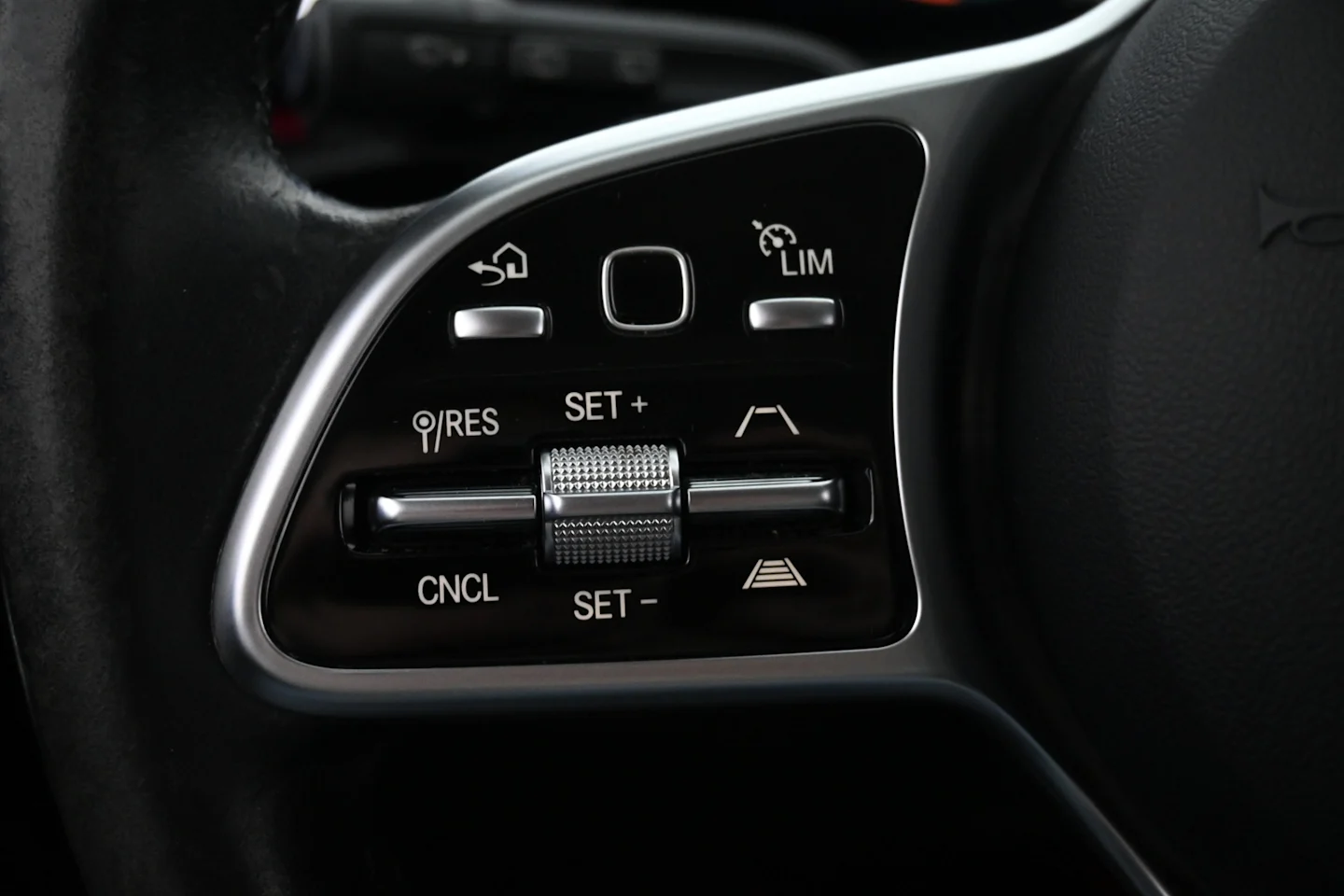 Car Image - 2GoZnysN3v2VwetC1suuLW