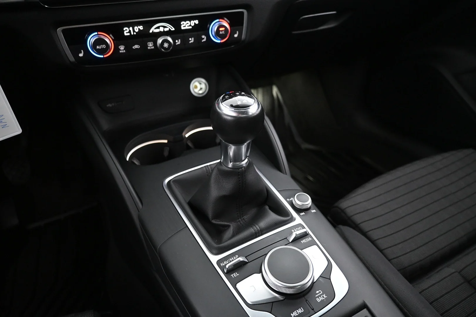 Car Image - 78SYhYMZEpzbM2hbWEO3Du