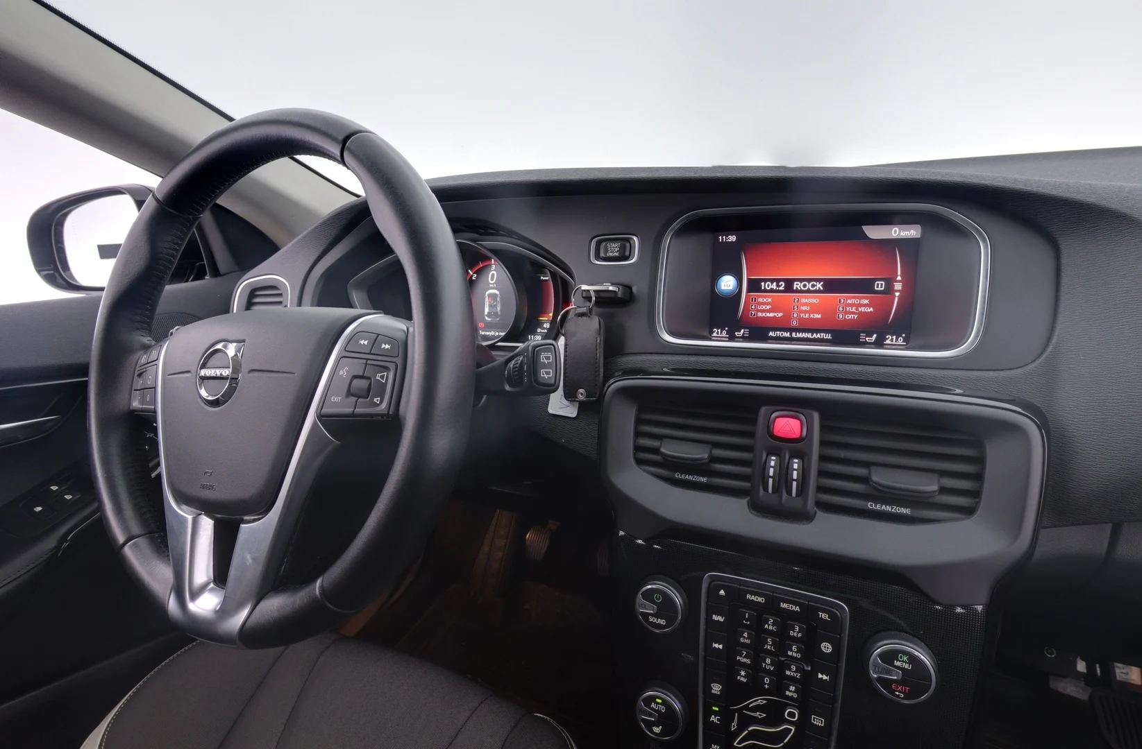 Car Image - 4mdtfUcZgnmaWz3L591bi5