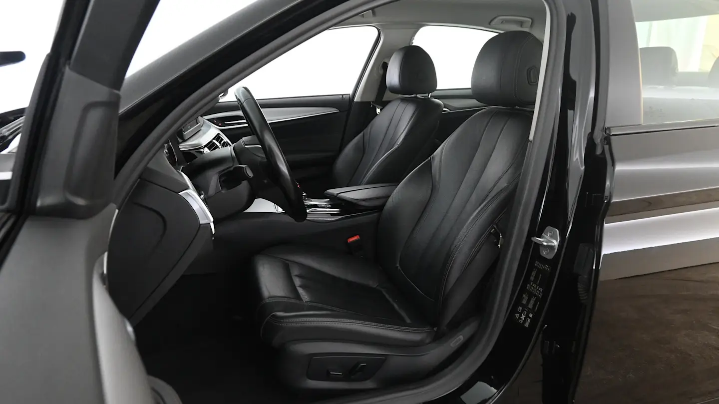 Car Image - 1jiaJH4QWucitLWrCyiYLp