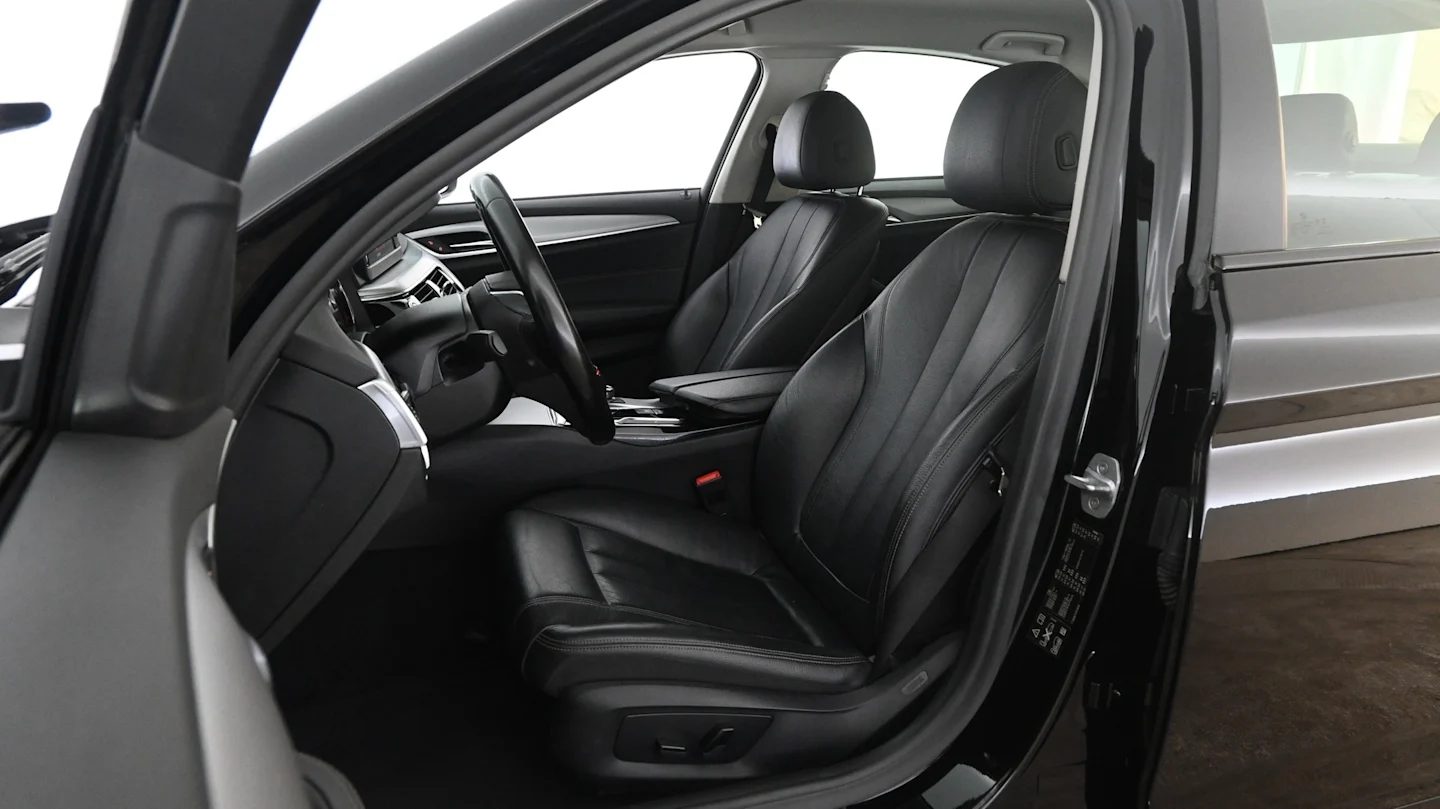 Car Image - 1jiaJH4QWucitLWrCyiYLp
